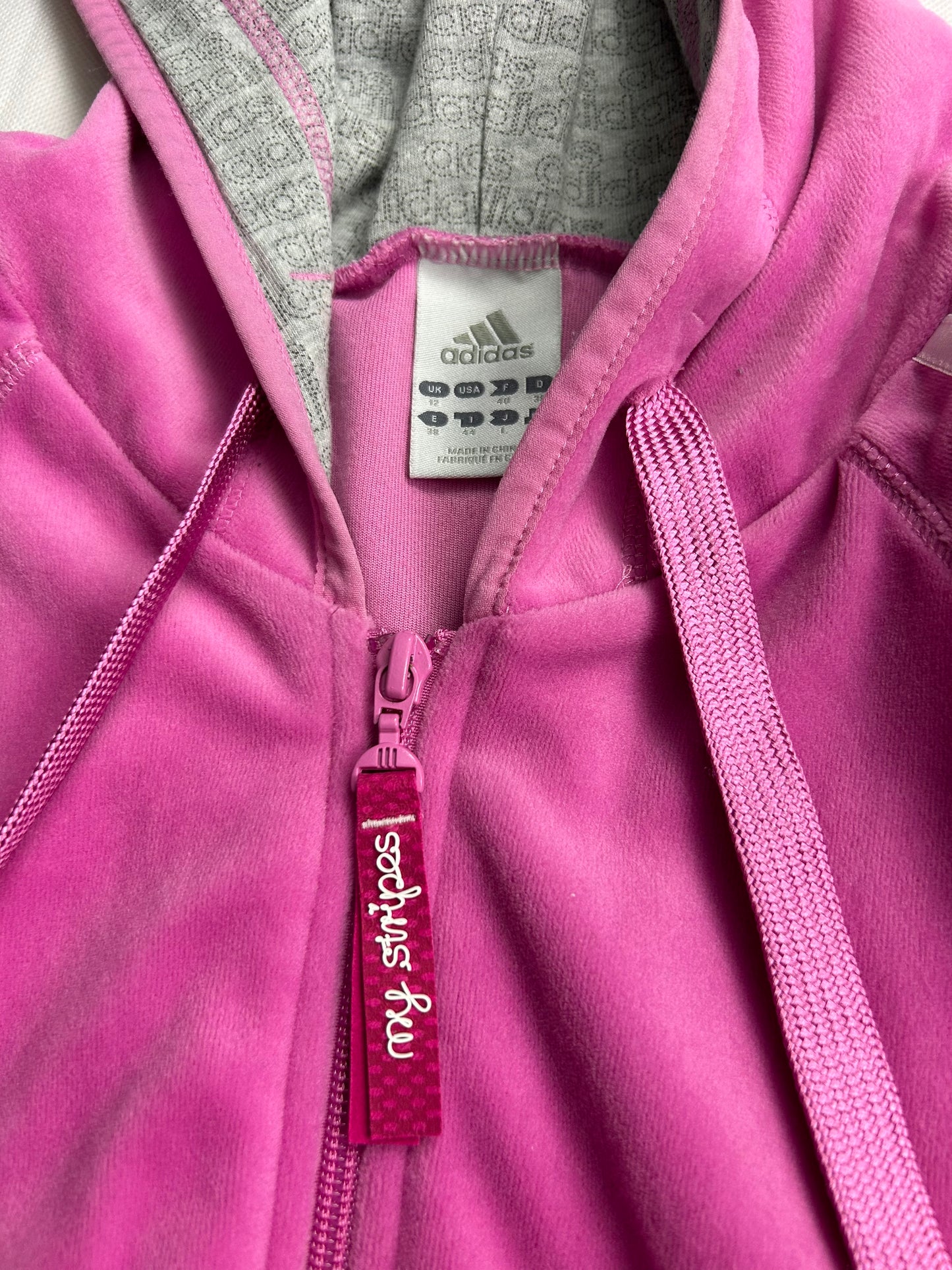 ADIDAS TRACKSUIT (S)
