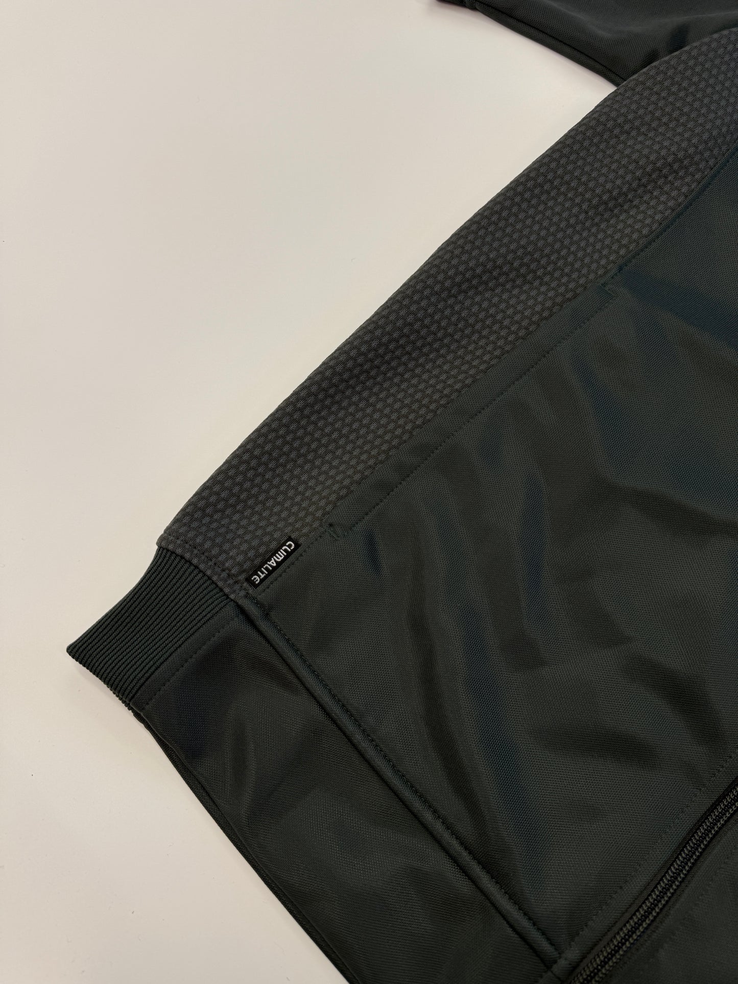 ADIDAS SHORTSLEEVE ZIPPER 2000s (M)