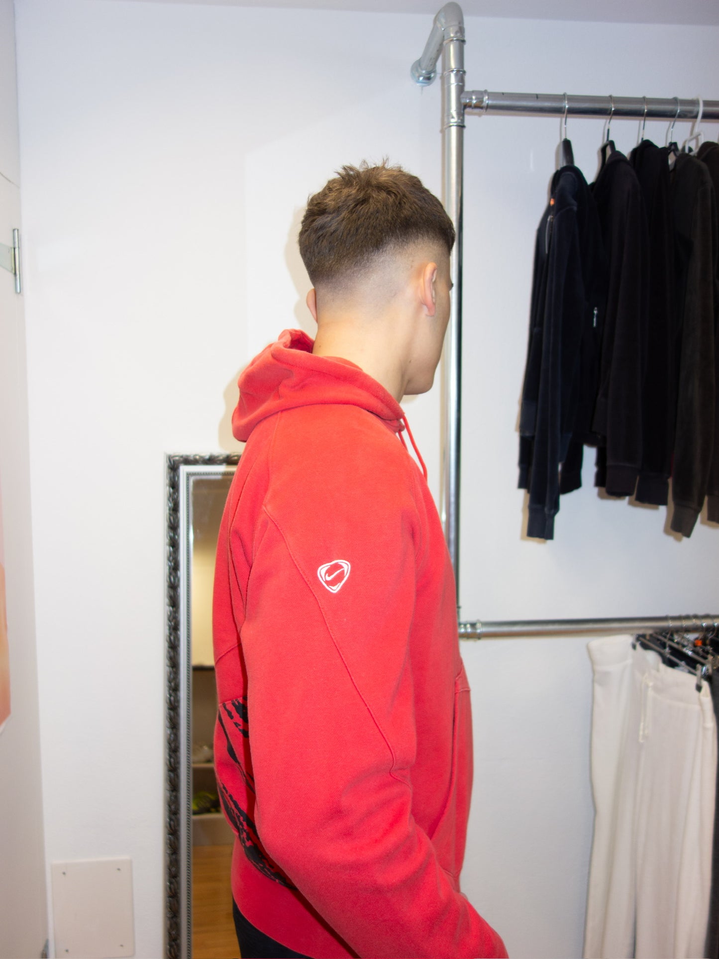 MANCHESTER UNITED x NIKE HOODIE (L)