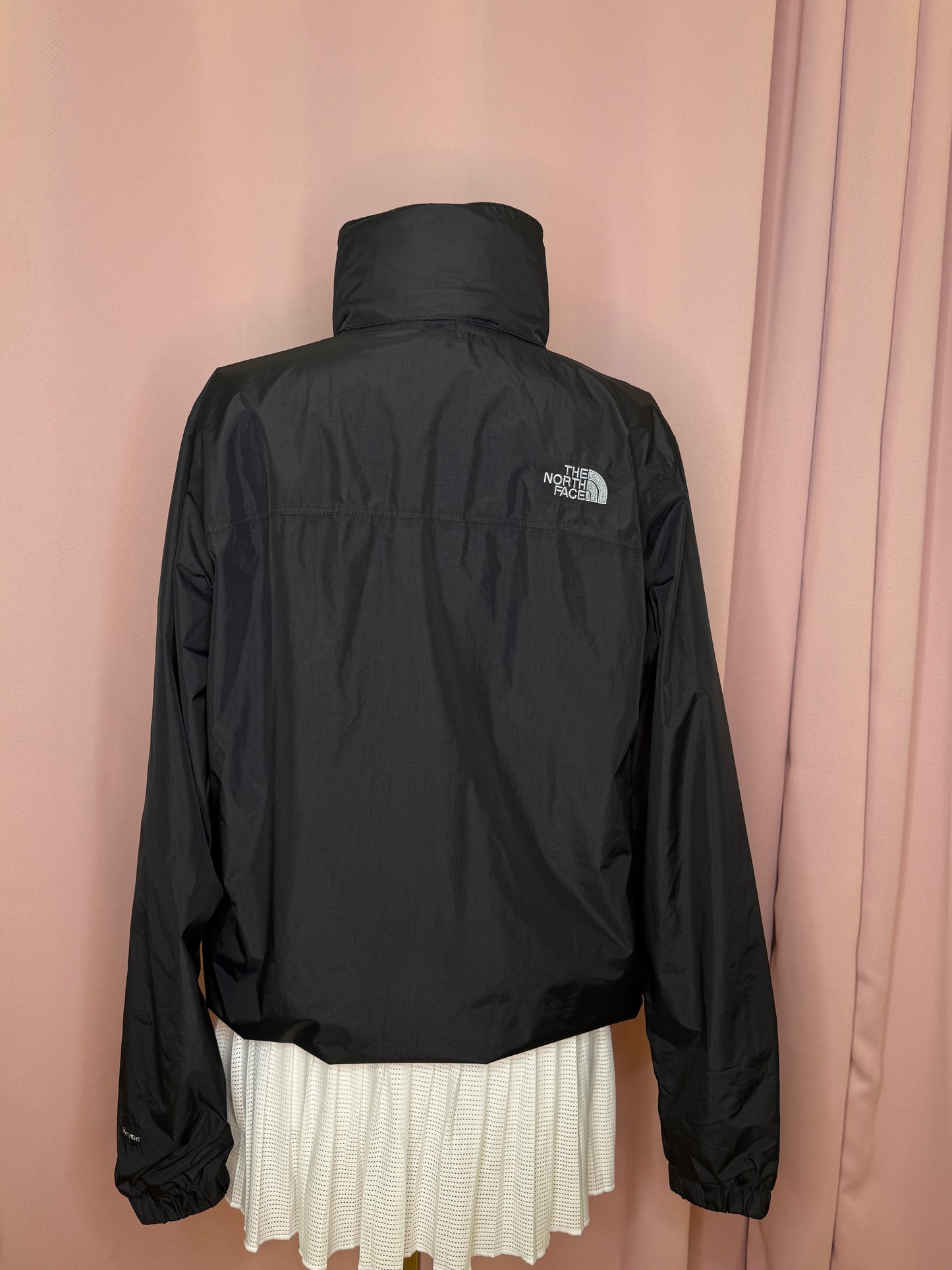 BLACK THE NORTH FACE RAINJACKET (m. M)
