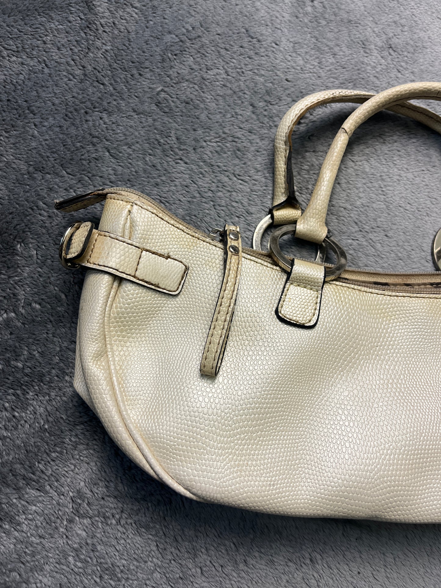 GUESS BAG