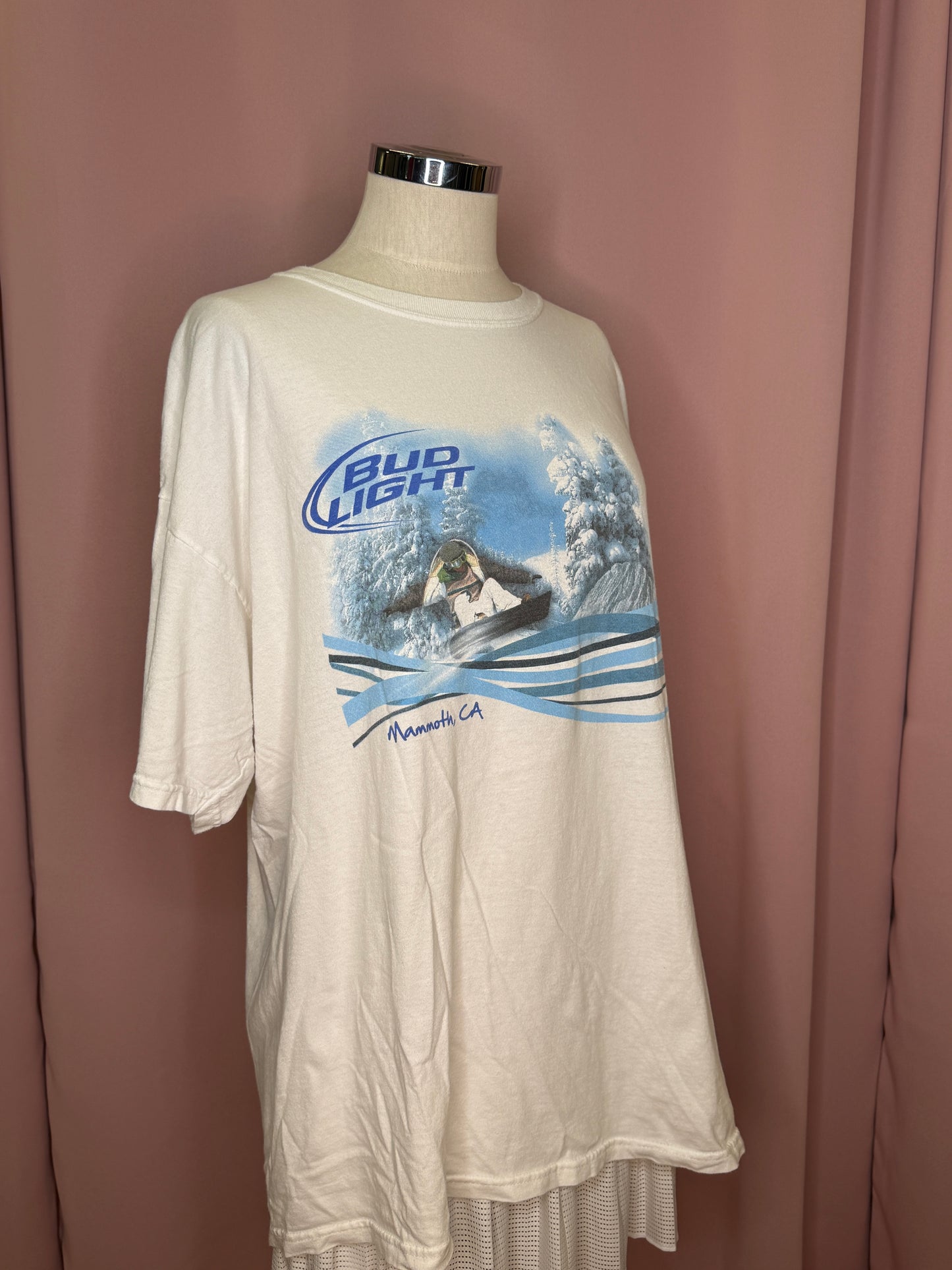 RARE! VINTAGE BUD LIGHT T-SHIRT (XL)