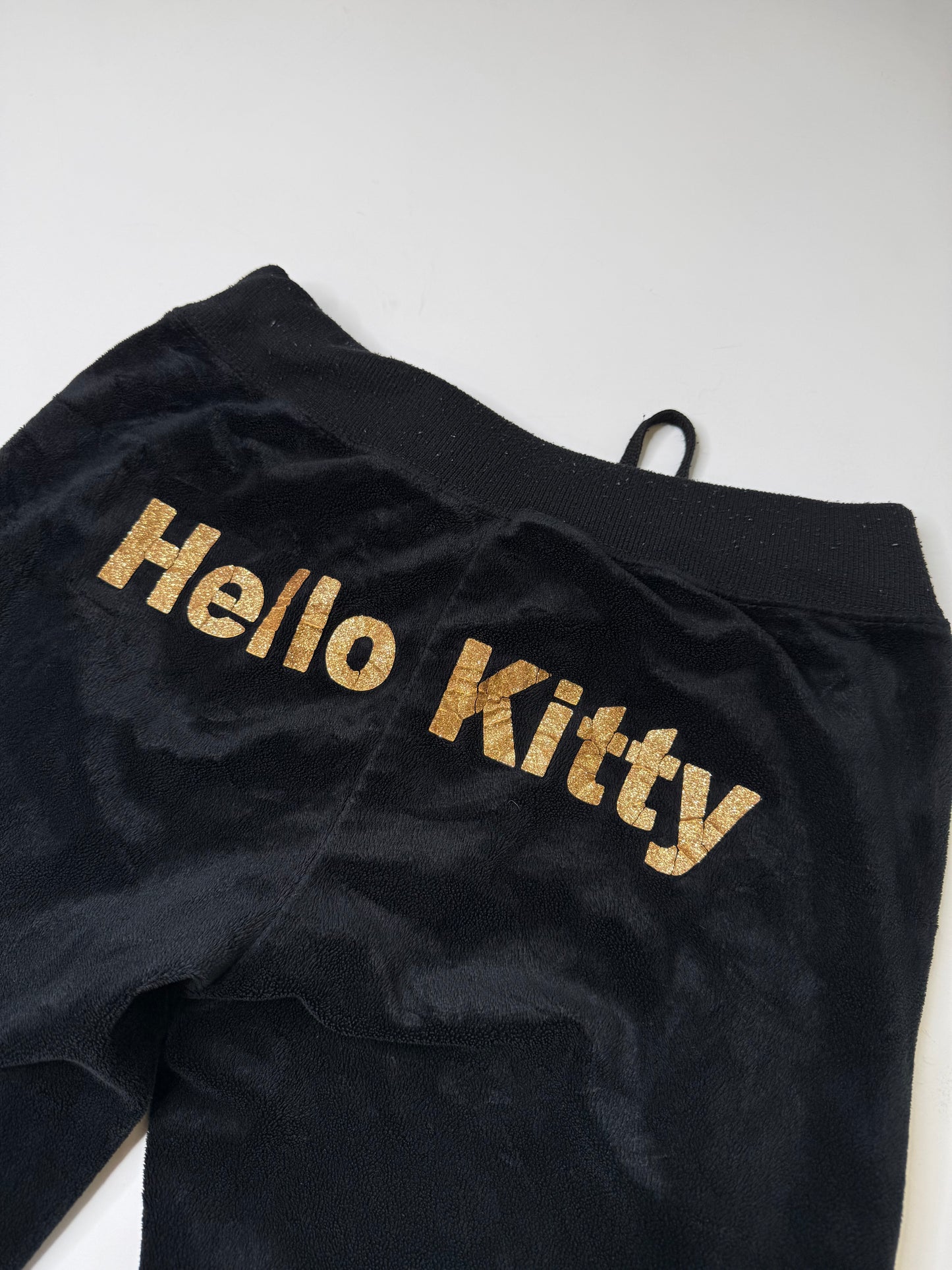 HELLO KITTY VELOUR SWEATPANTS BLACK (S-M)