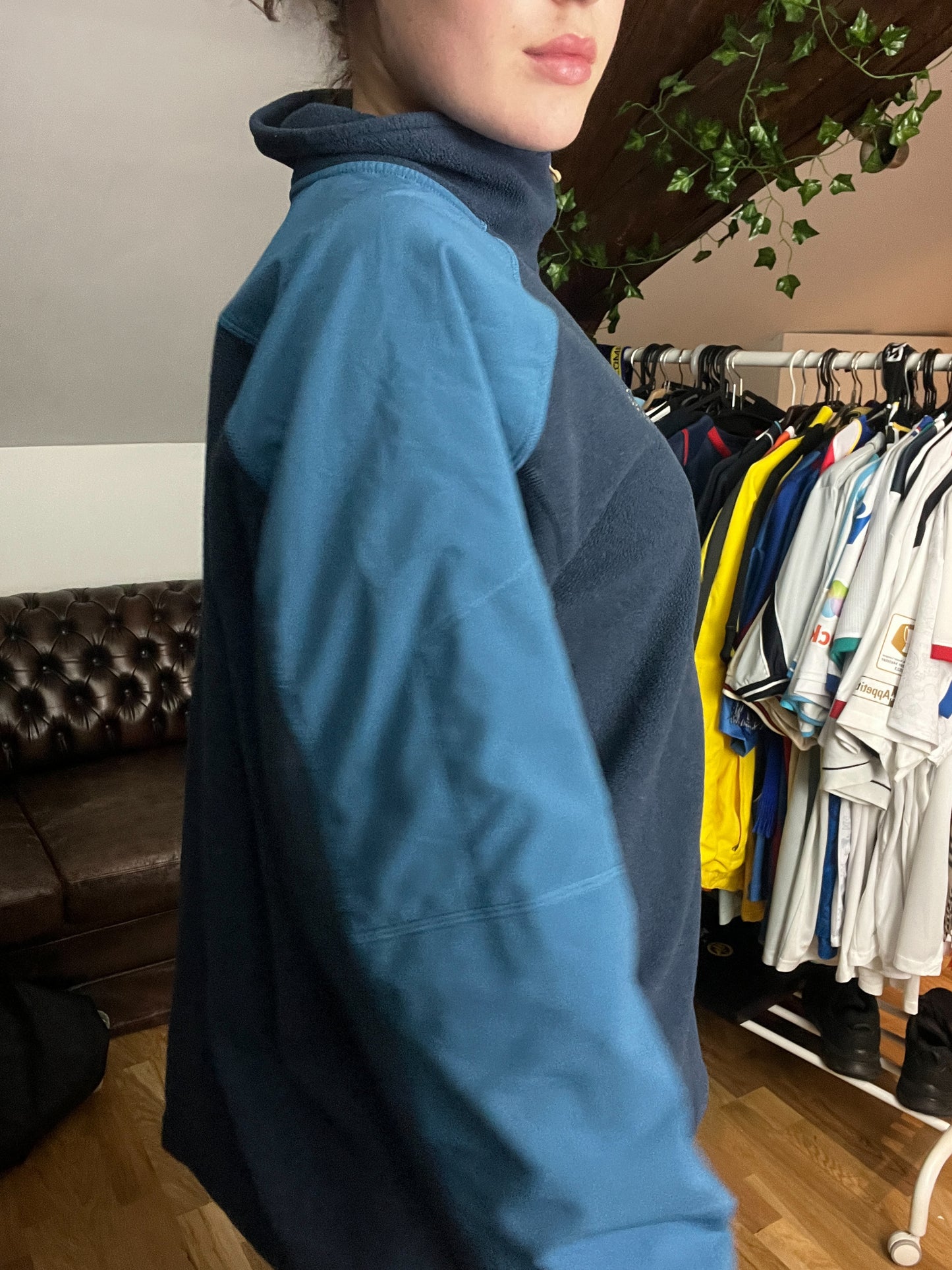 NORTH FACE FLEECE (XL)