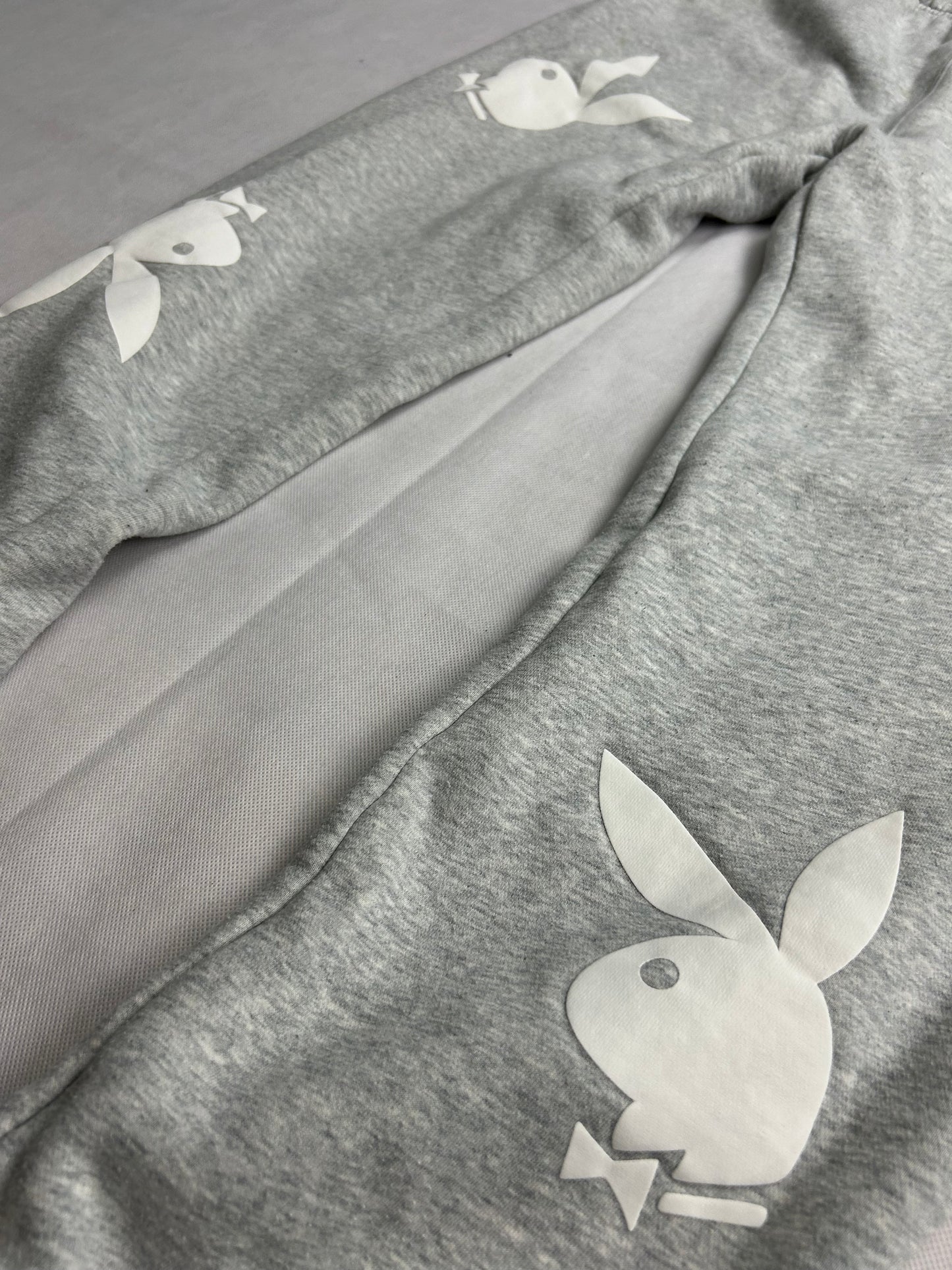 RARE PLAYBOY x HUF SWEAT PANTS (L)