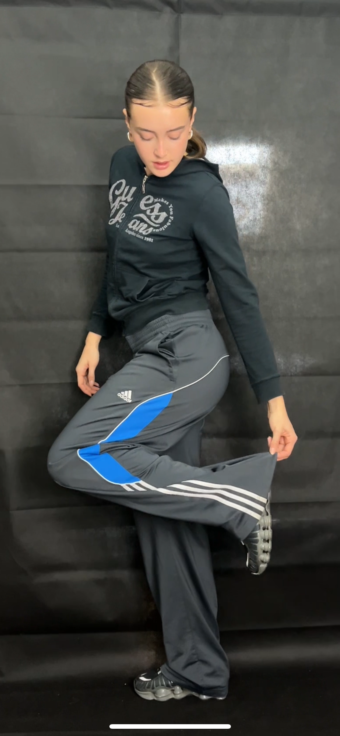 ADIDAS SWEAT PANTS (L)