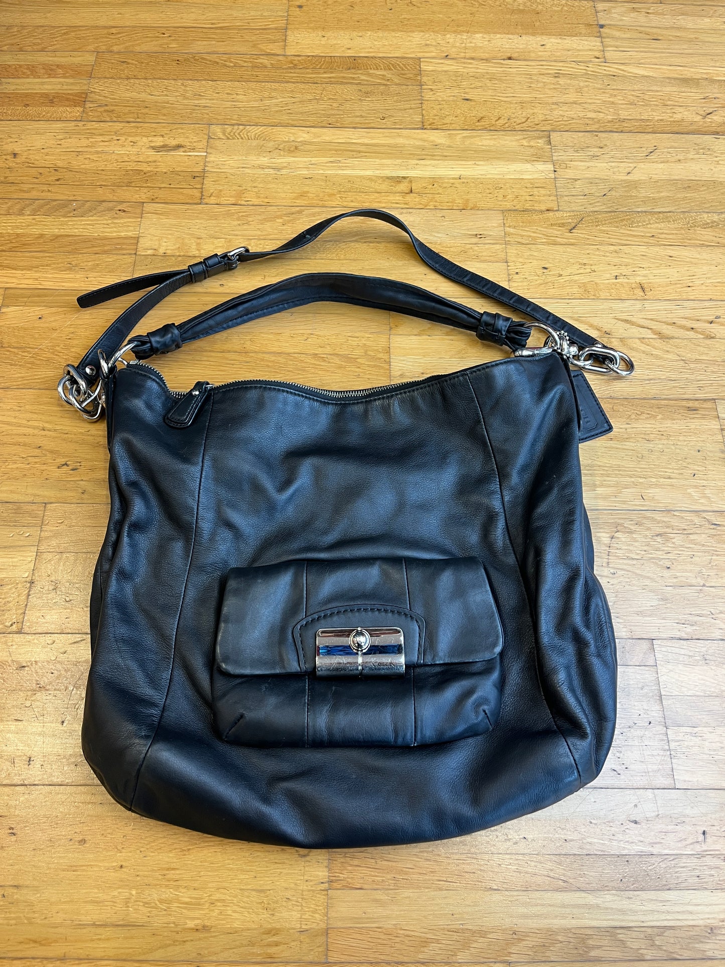 COACH PURSE REAl LEATHER