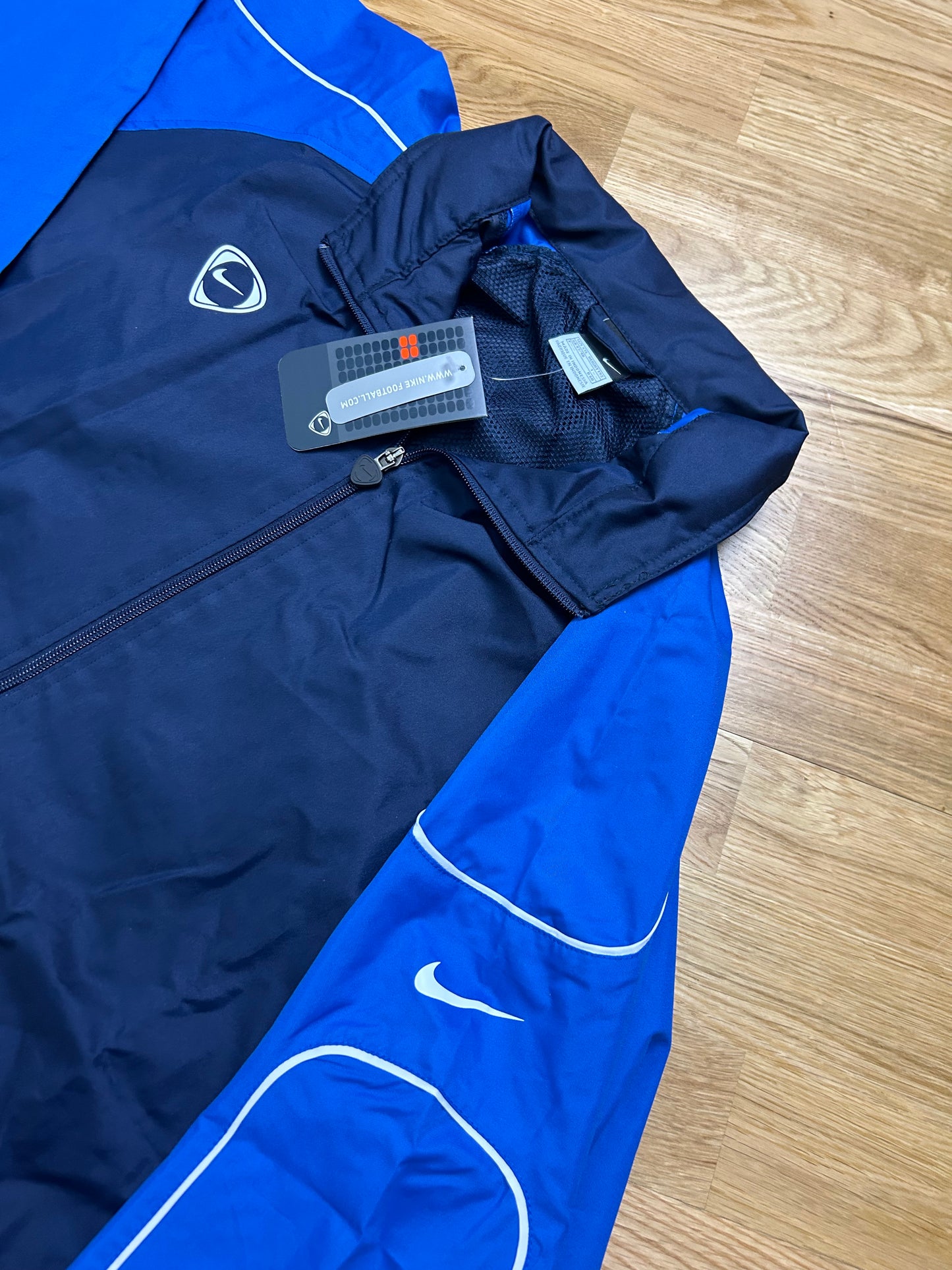 RARE! 2000s NIKE JACKET WITH TAG (XXL)