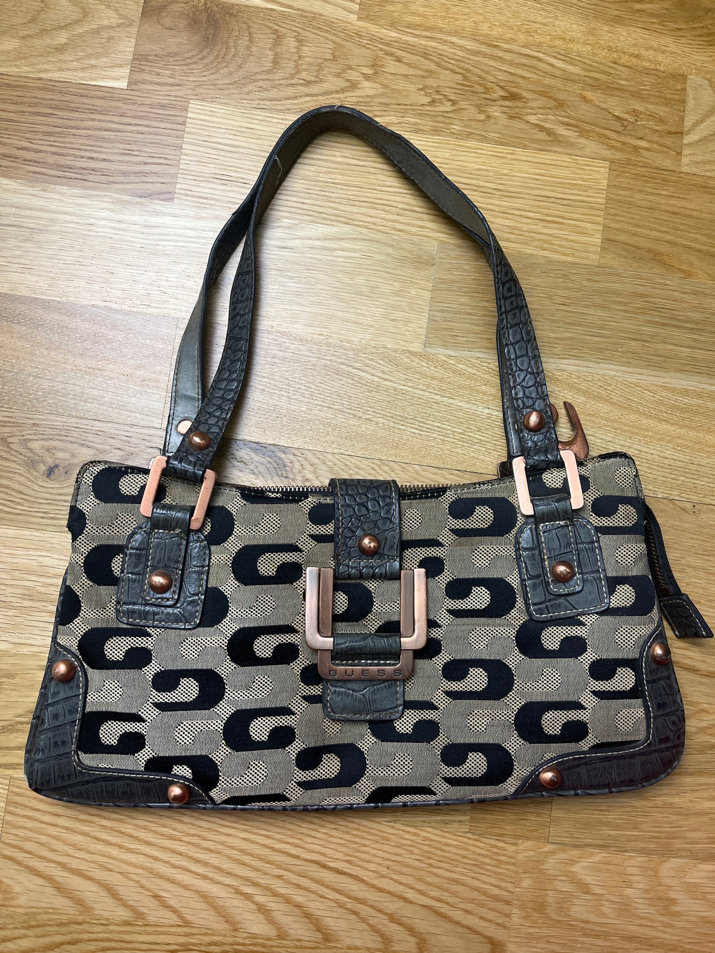 RARE VINTAGE GUESS BAG