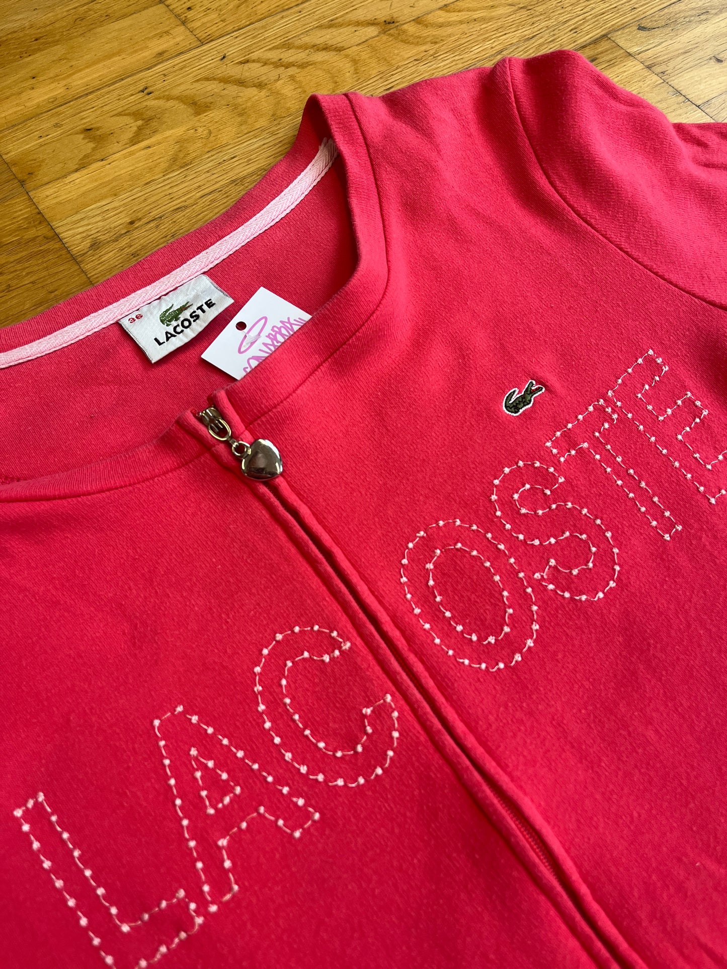 LACOSTE HEART ZIPPER SHORT SLEEVE (M)