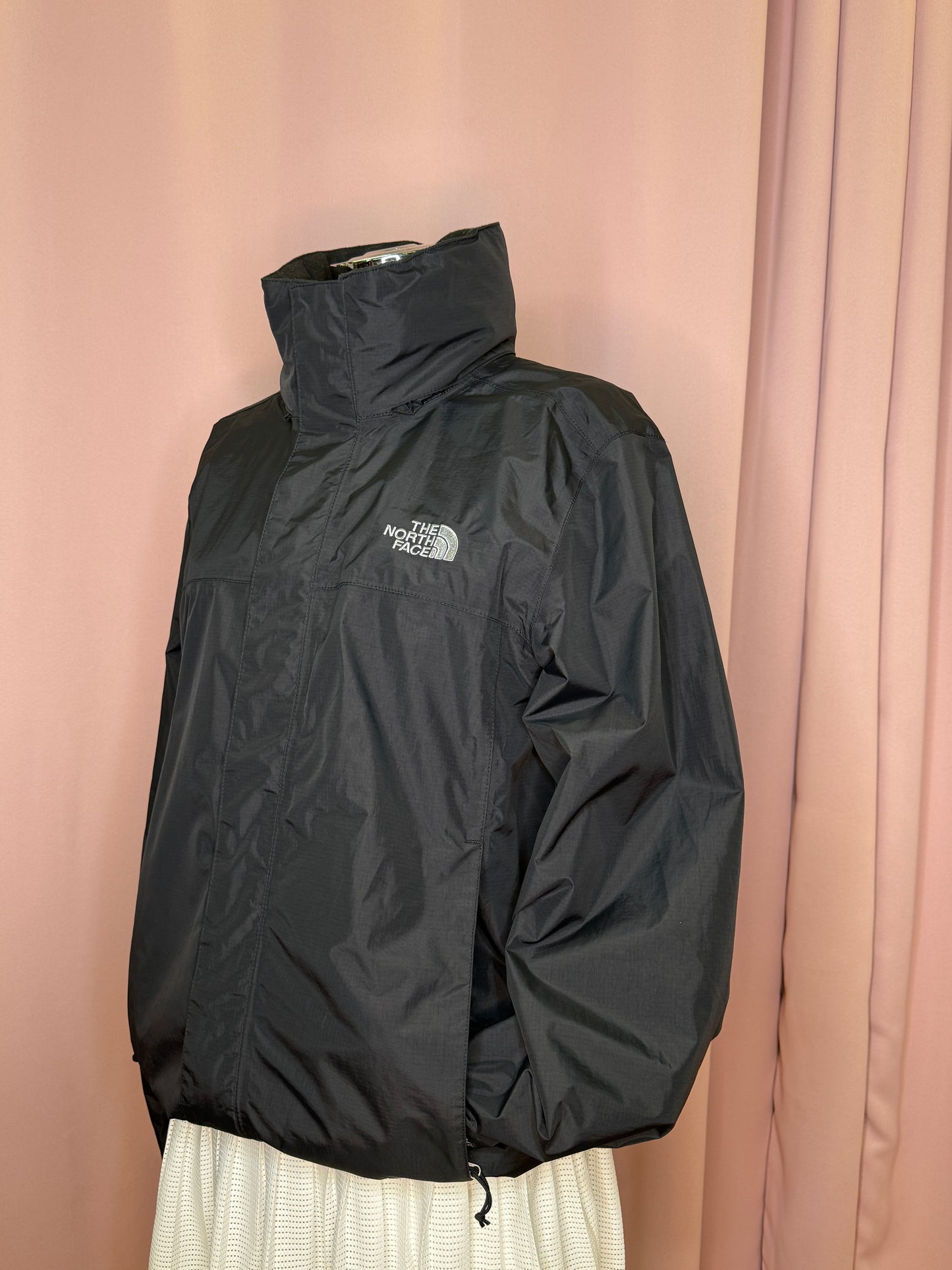 BLACK THE NORTH FACE RAINJACKET (m. M)
