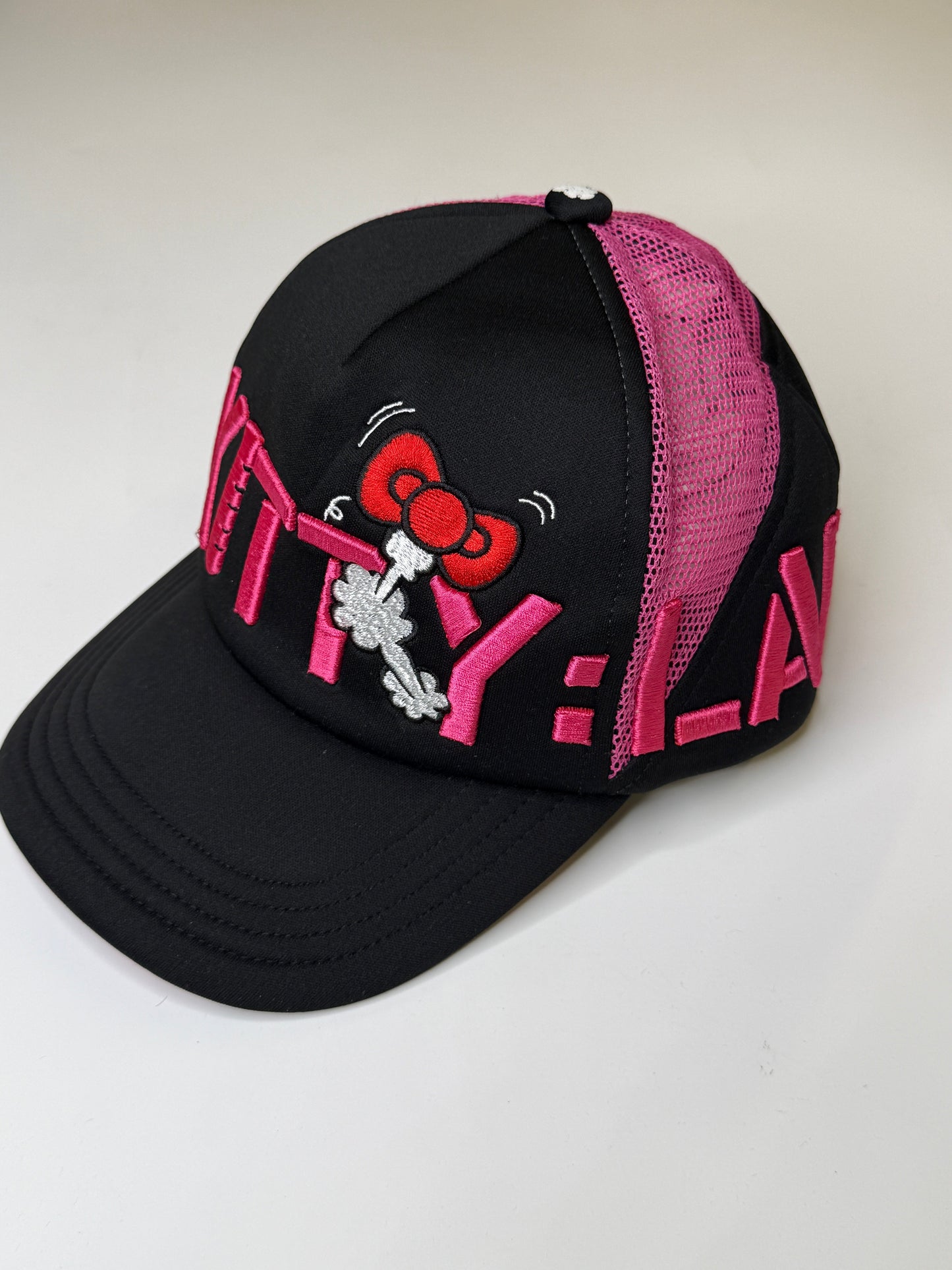 HELLO KITTY X KITTYLAB VINTAGE TRUCKER CAP