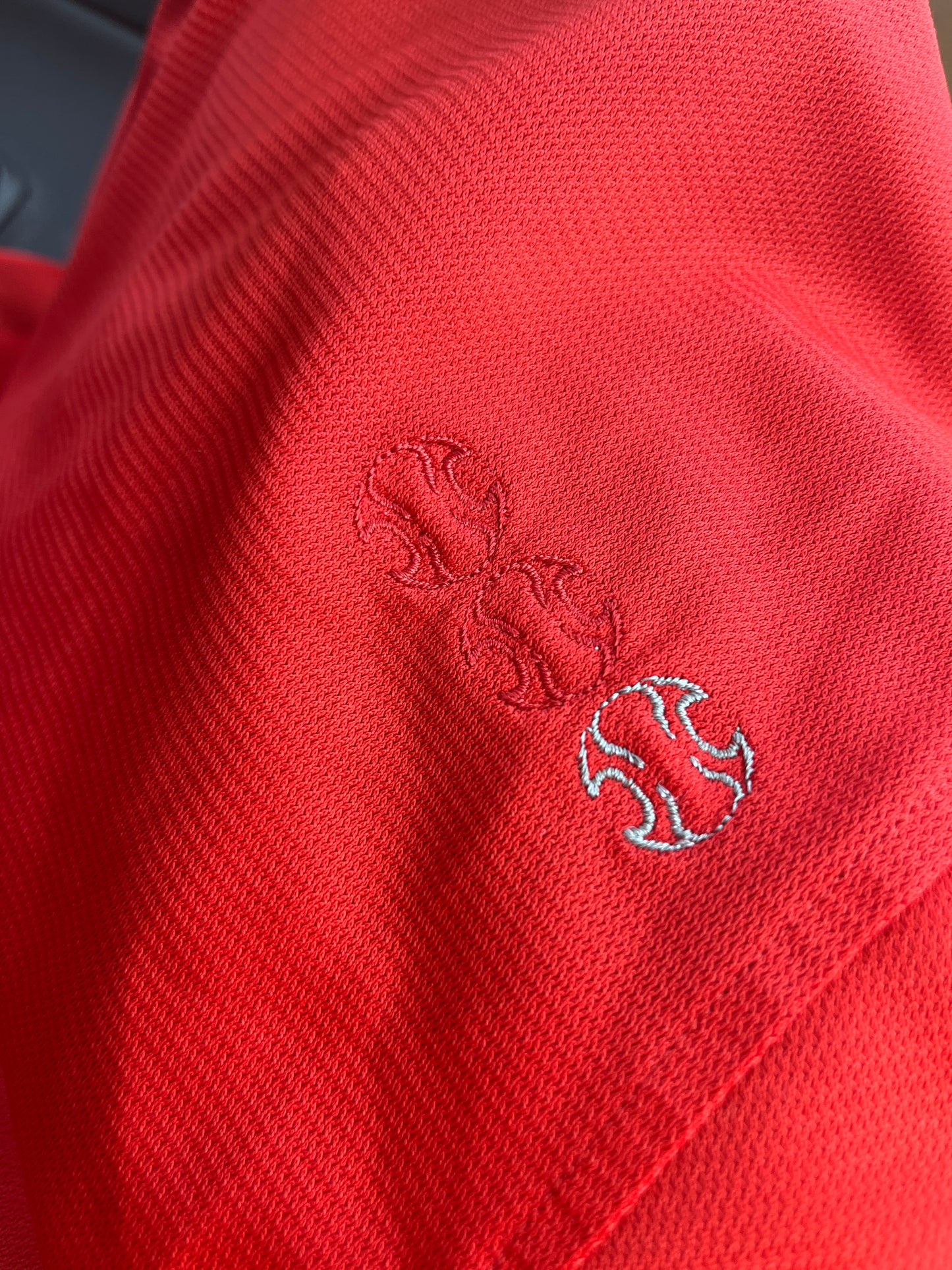 ADIDAS SHIRT (M)