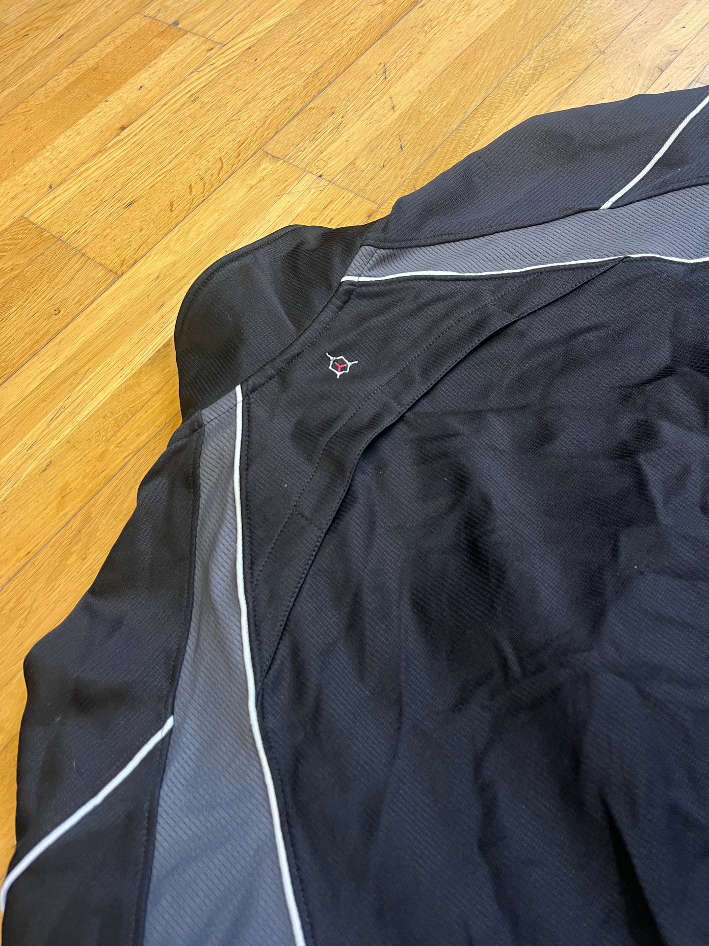 ASICS ZIPPER (S-M)