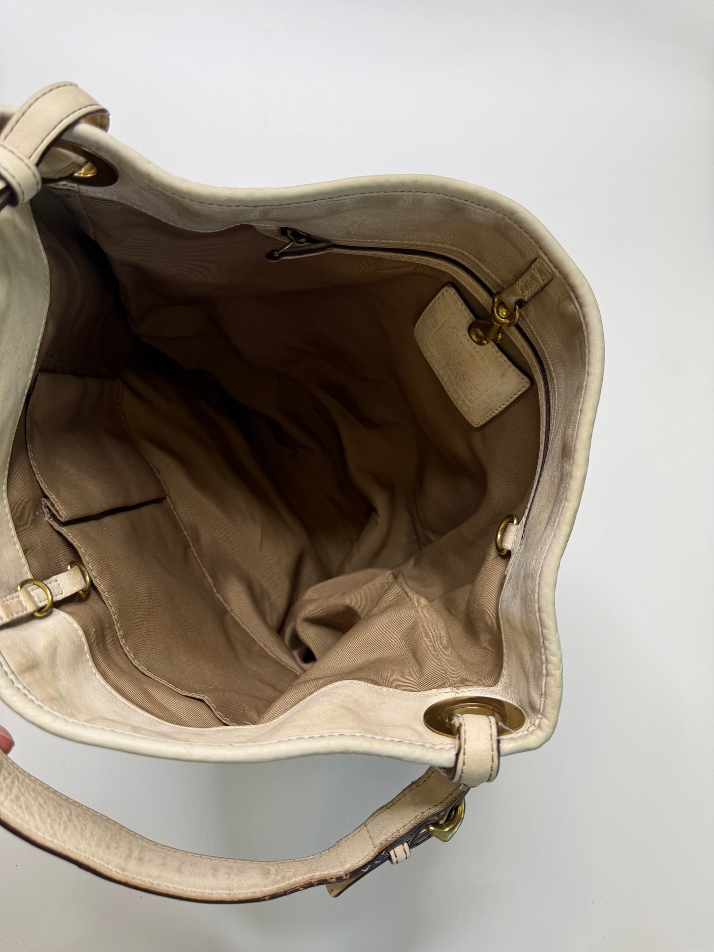 COACH VINTAGE SIGNATURE CANVAS HOBO BAG