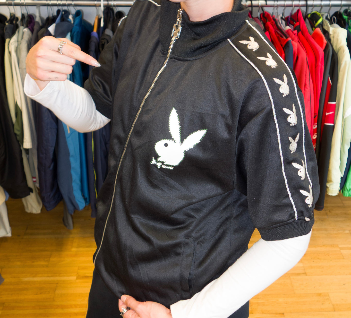 PLAYBOY SHORTSLEEVE ZIPPER (XL)