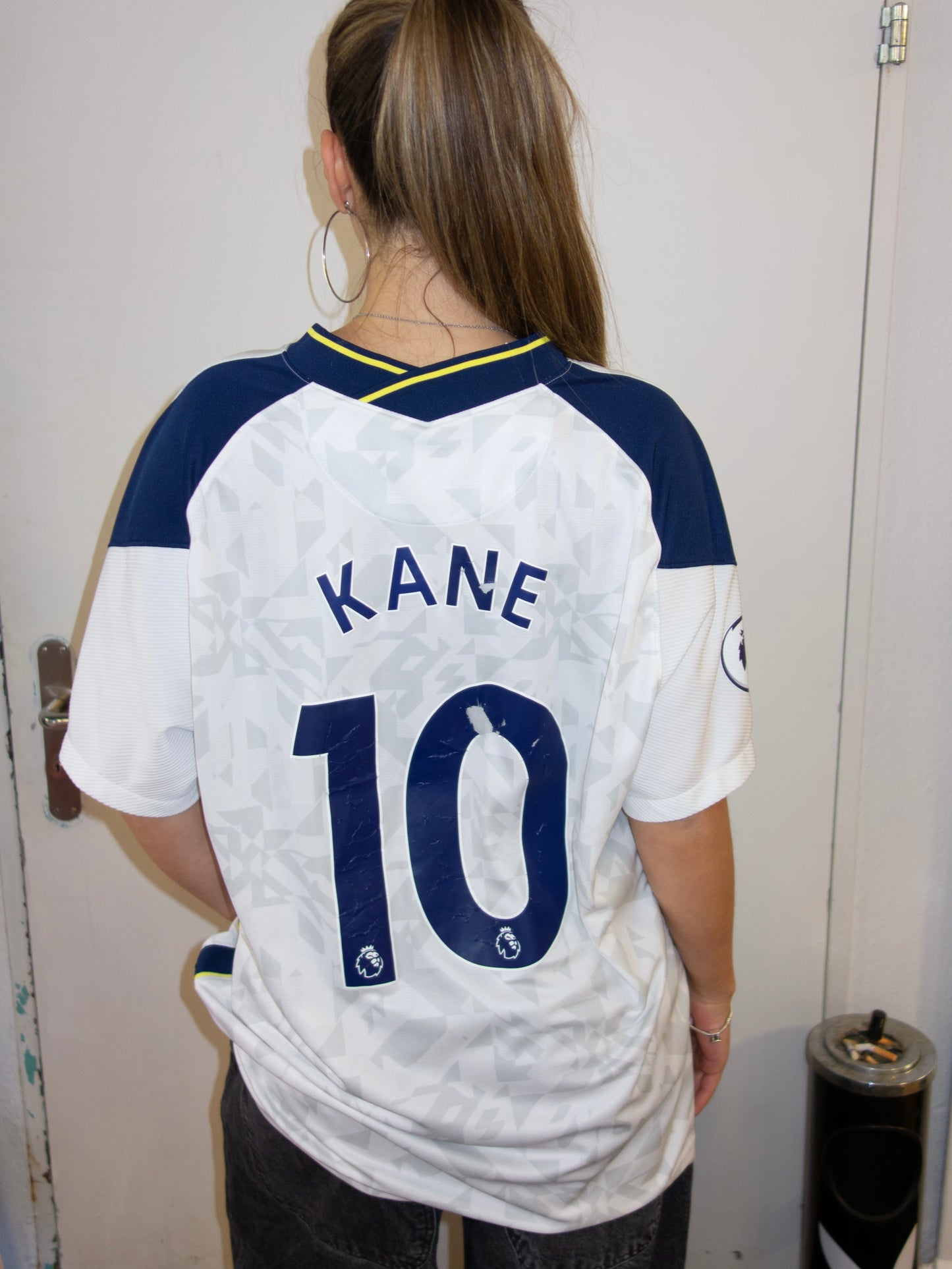 TOTTENHAN T-SHIRT (L)