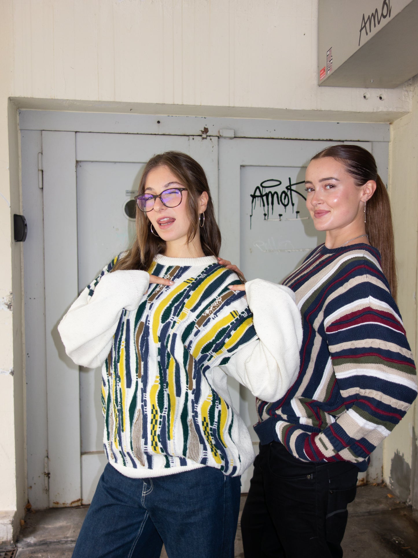 COOGI STYLE SWEATER (XL)