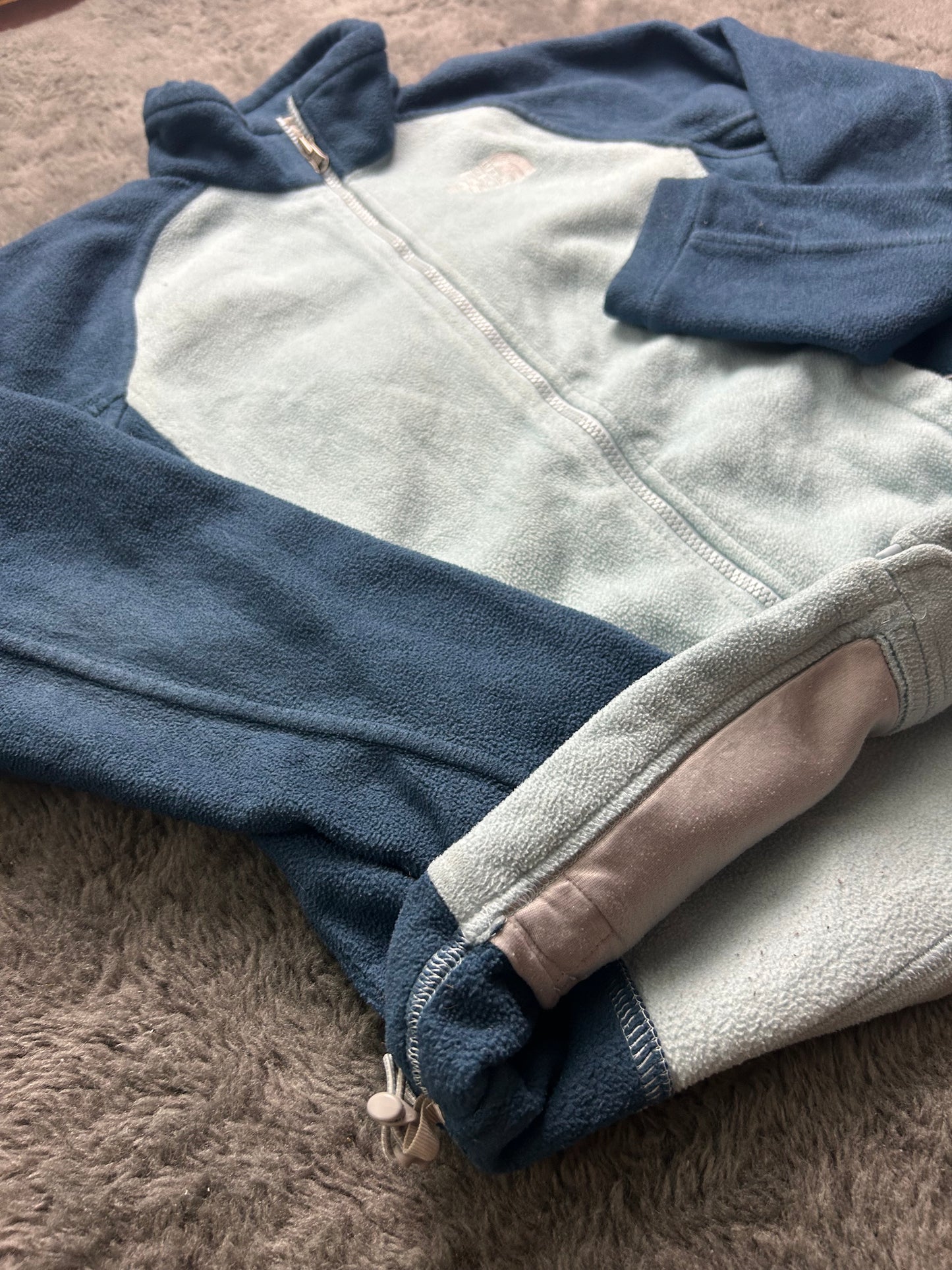 THE NORTH FACE FLEECE (S-M)