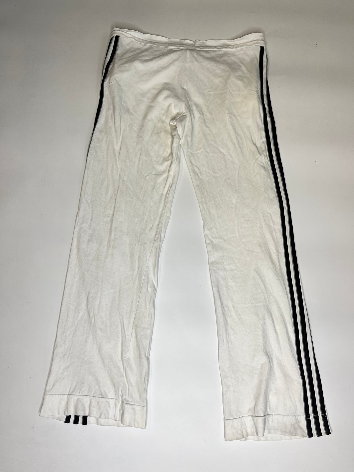 ADIDAS FLARED PANTS (M)