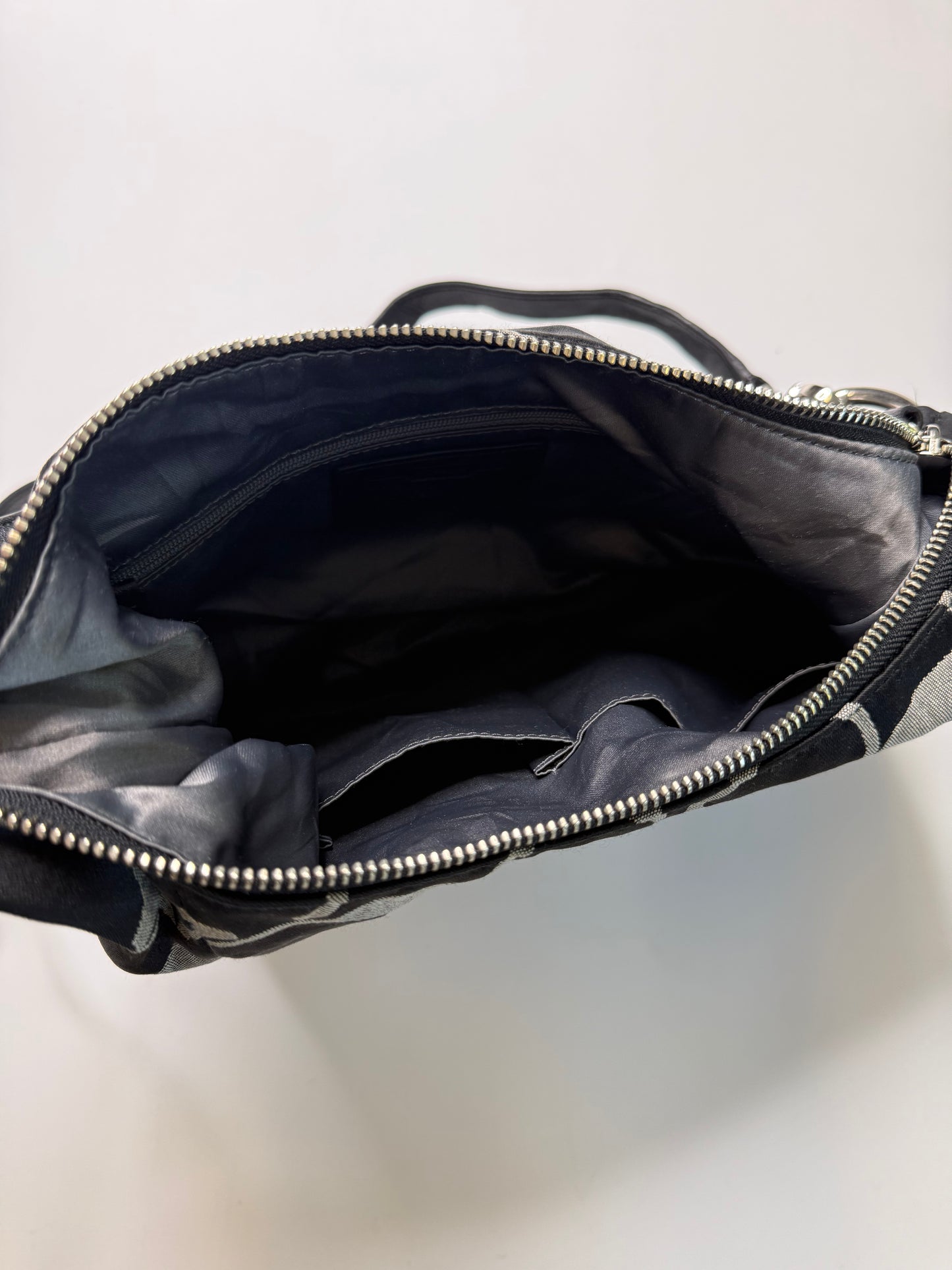 GUESS VINTAGE Y2K CROC-TRIM SHOULDER BAG