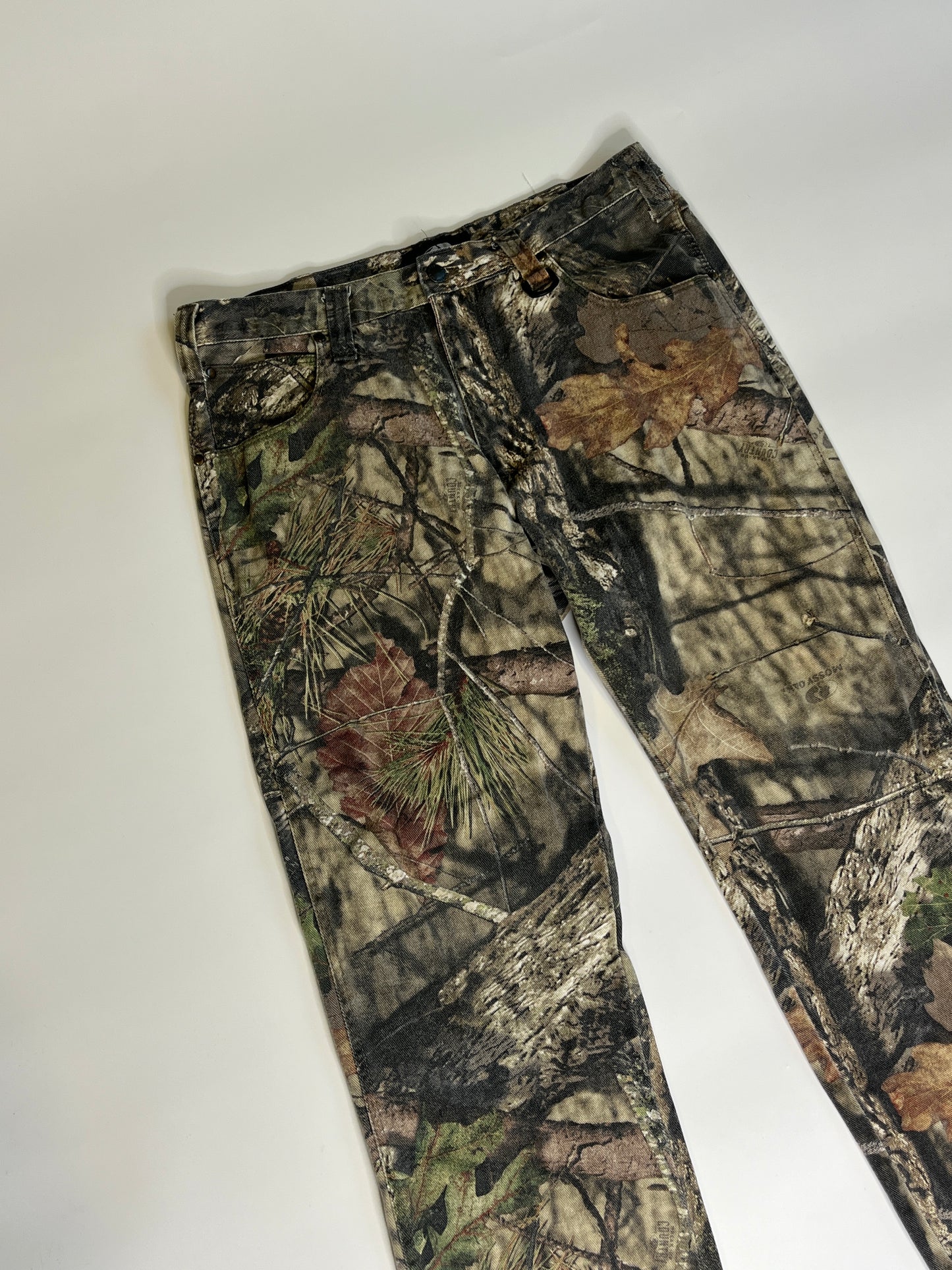 MOSSY OAK CAMO JEANS (W34 L32)