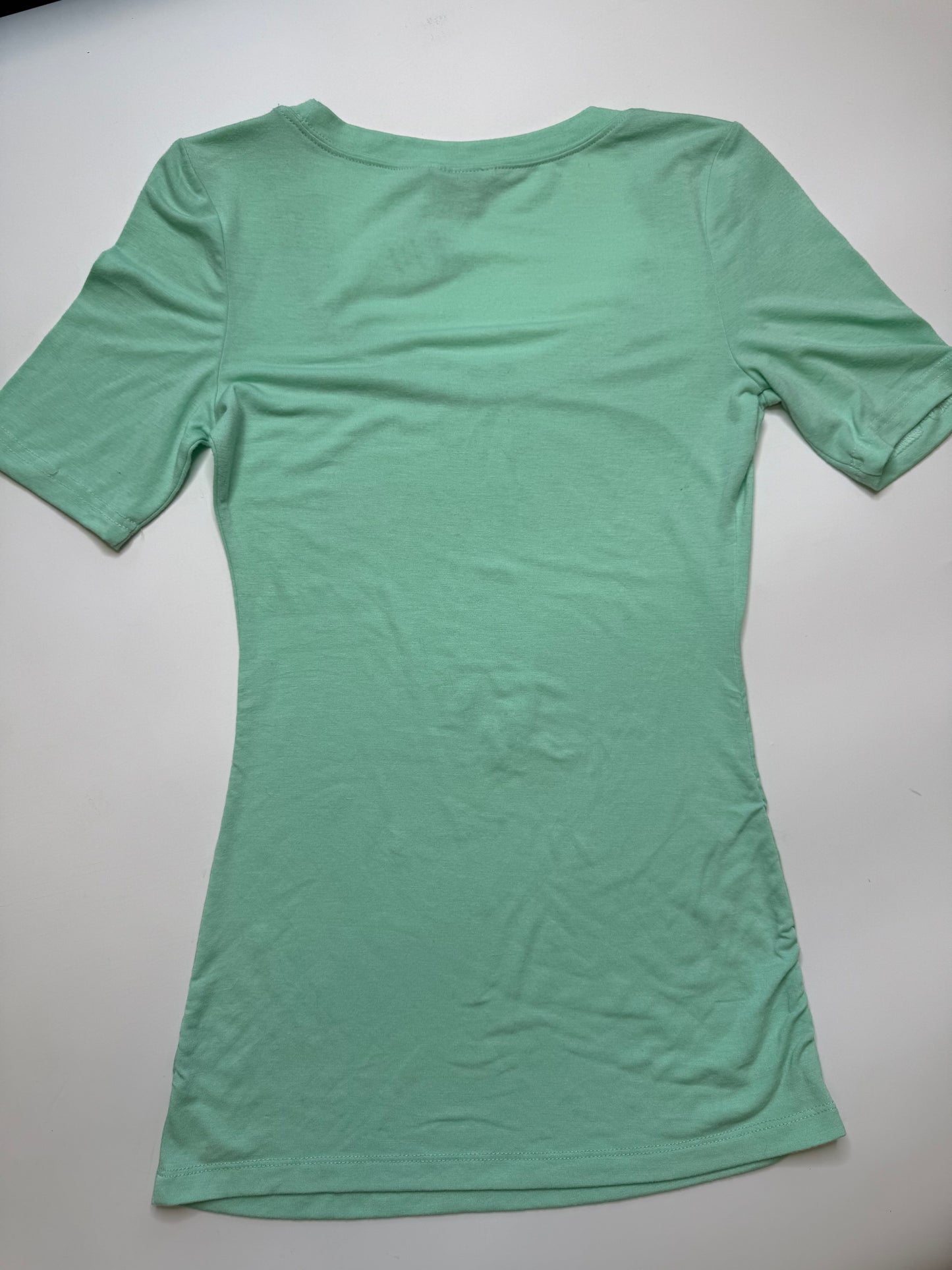 VINTAGE GUESS SHIRT (S)