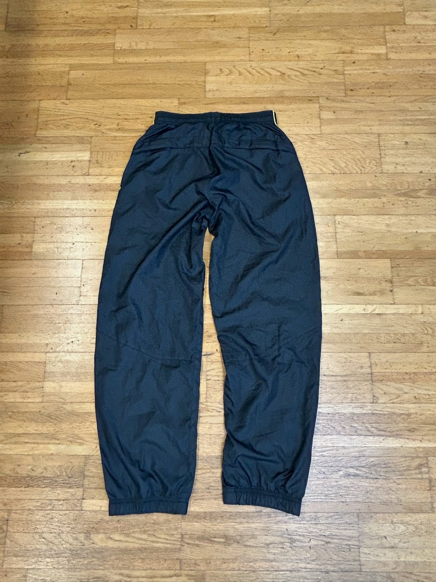 NIKE SPELLOUT TRACKPANTS (S)