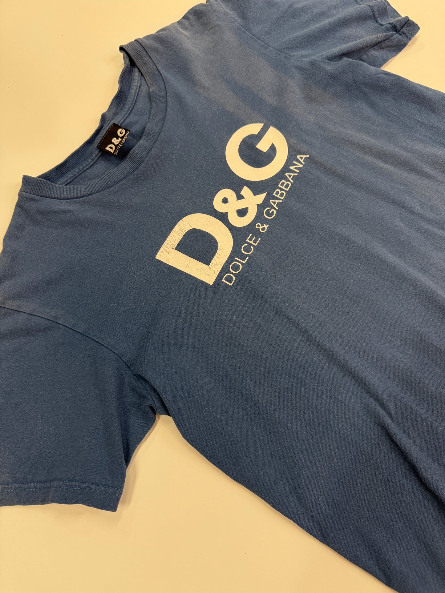 DOLCE & GABBANA T-SHIRT (S-M)