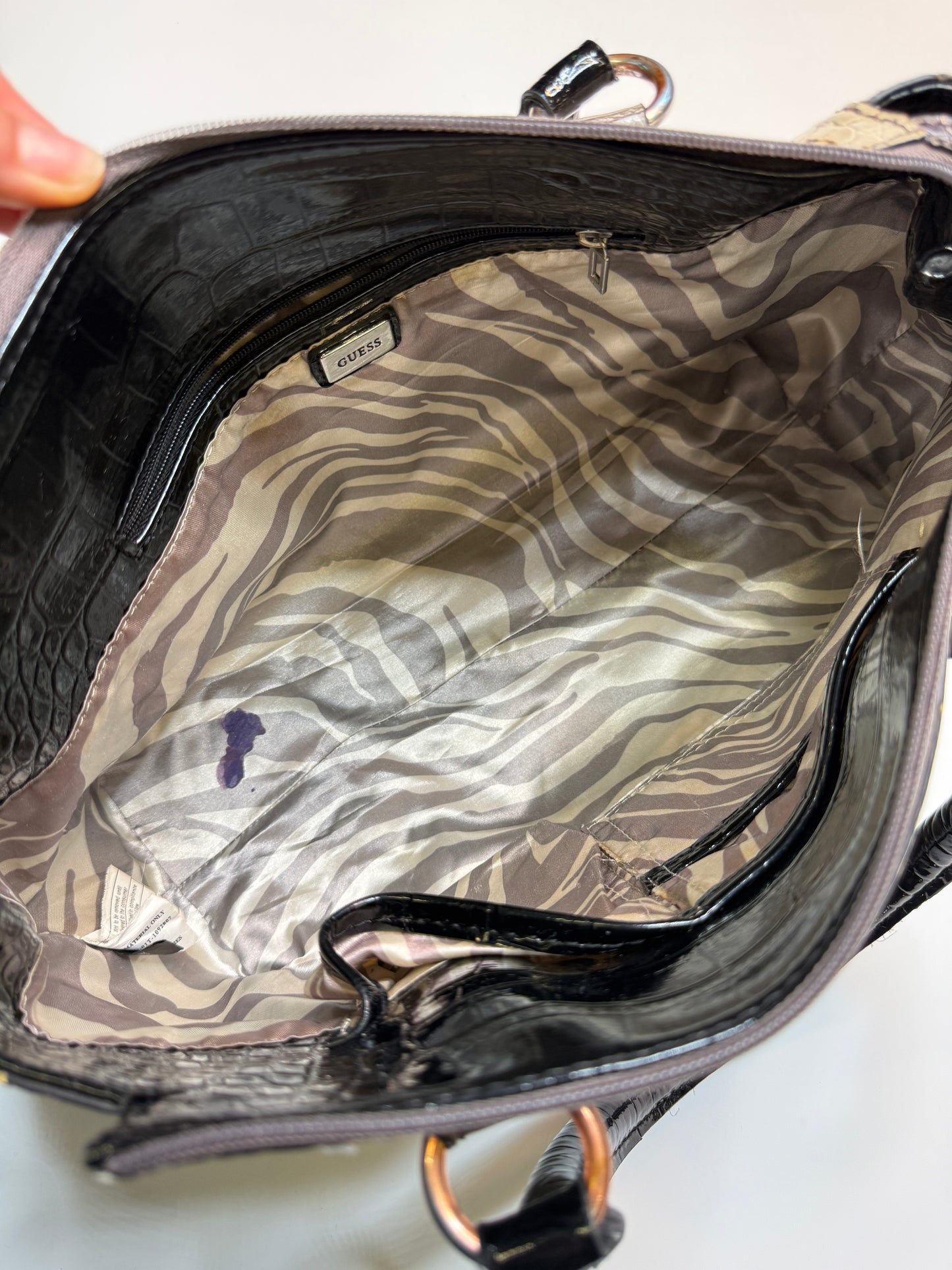 GUESS PURSE