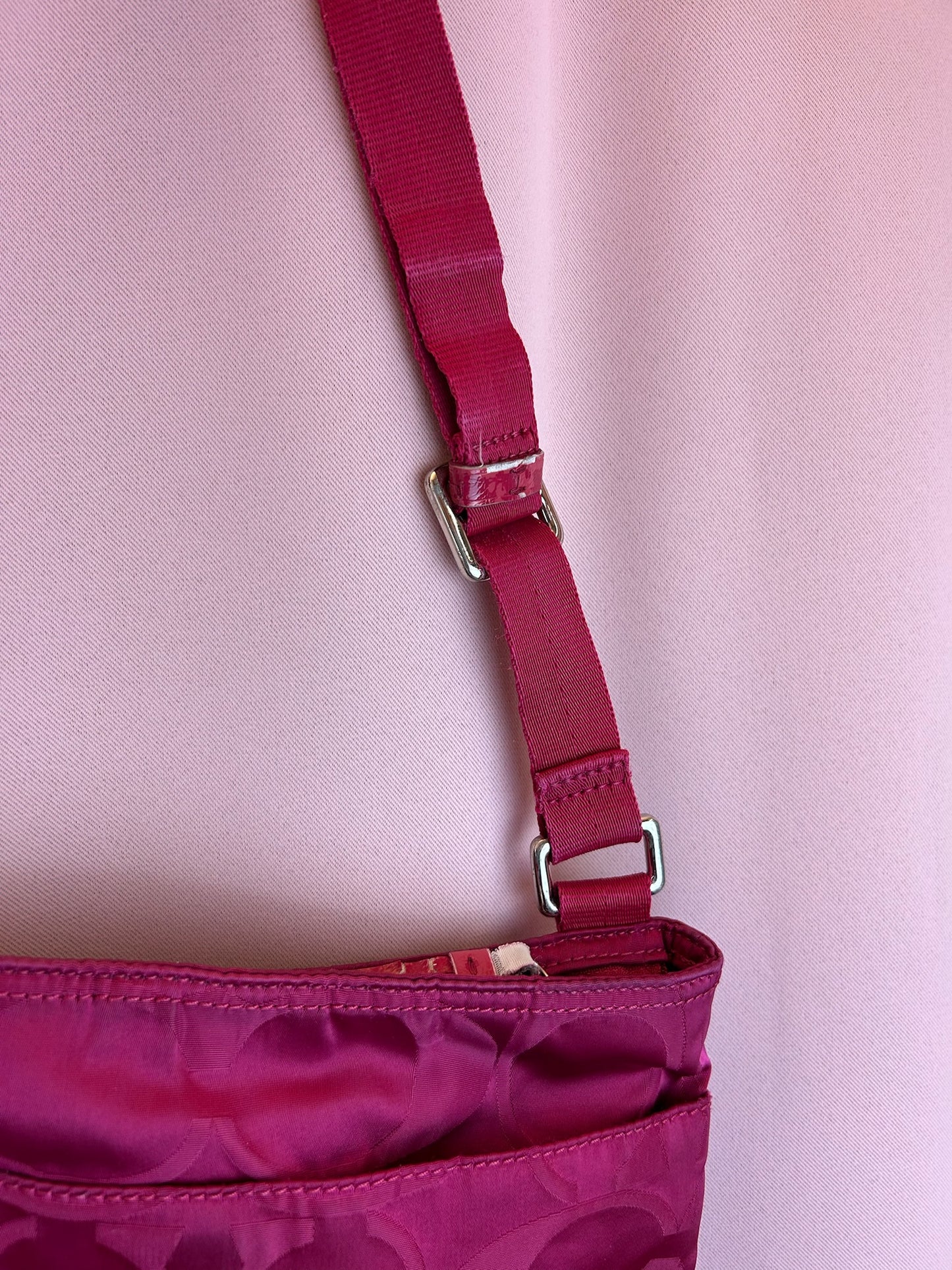 COACH CROSSBODY/MESSENGER BAG PINK