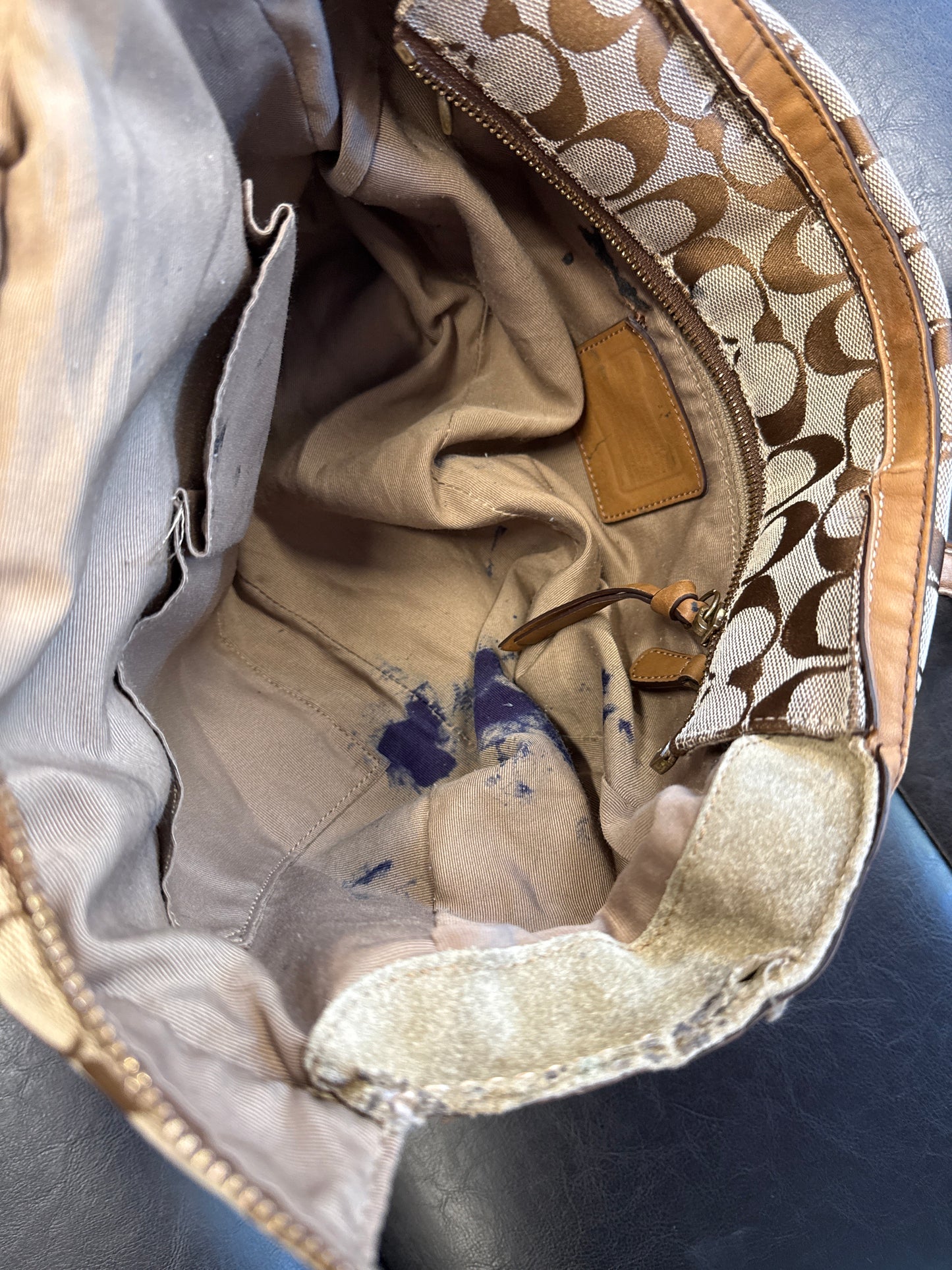 COACH MONOGRAM PURSE