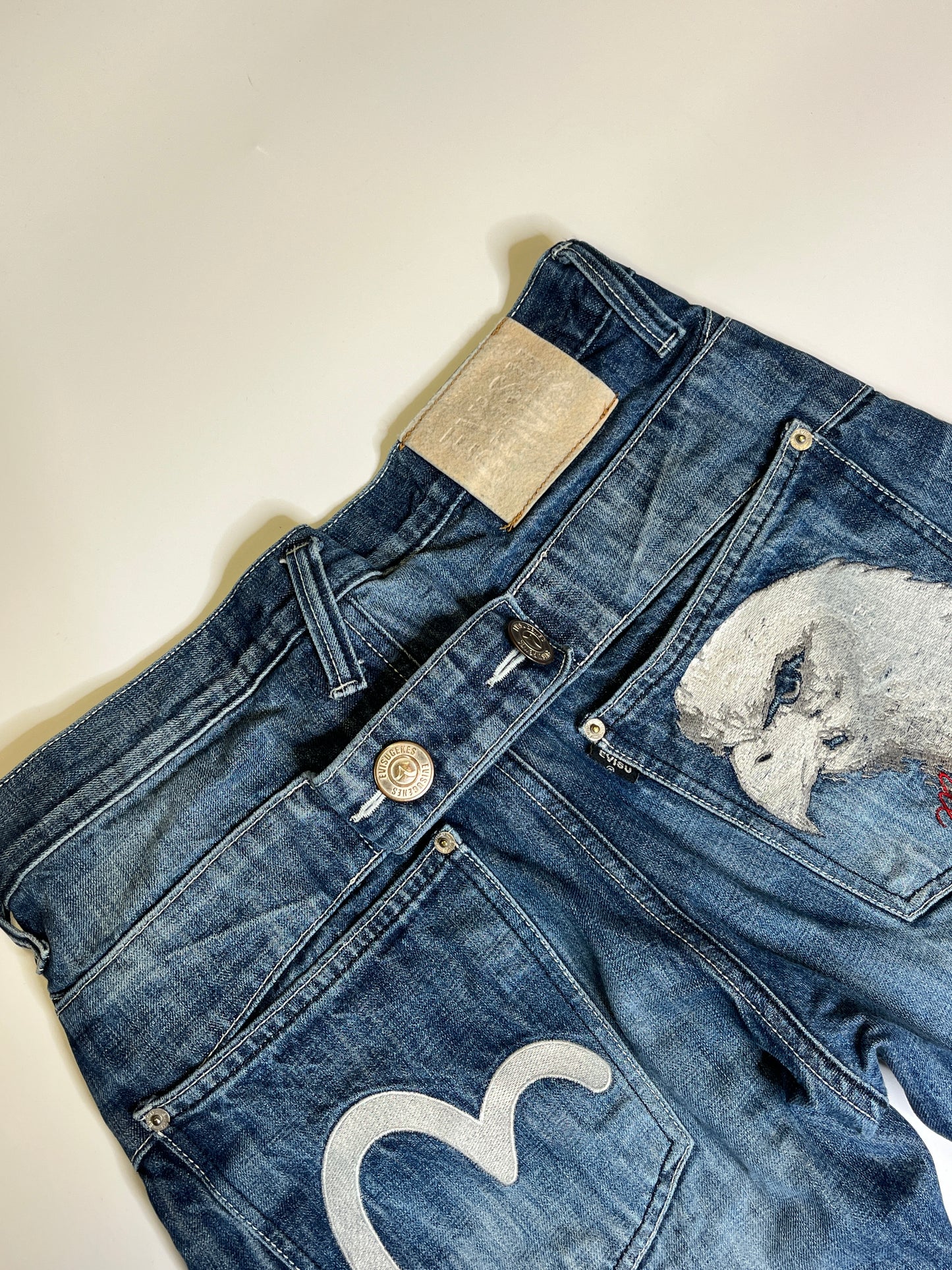 EVISU STRAIGHT LEG JEANS (30)