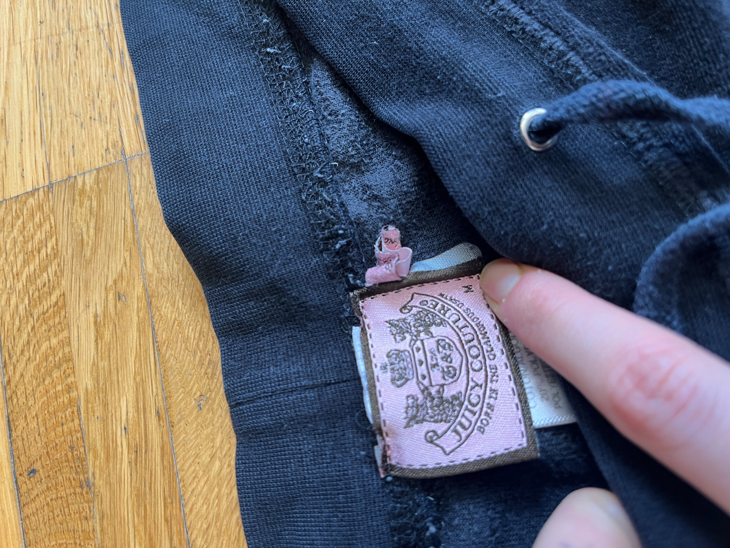 JUICY COUTURE FLARED PANTS (M)