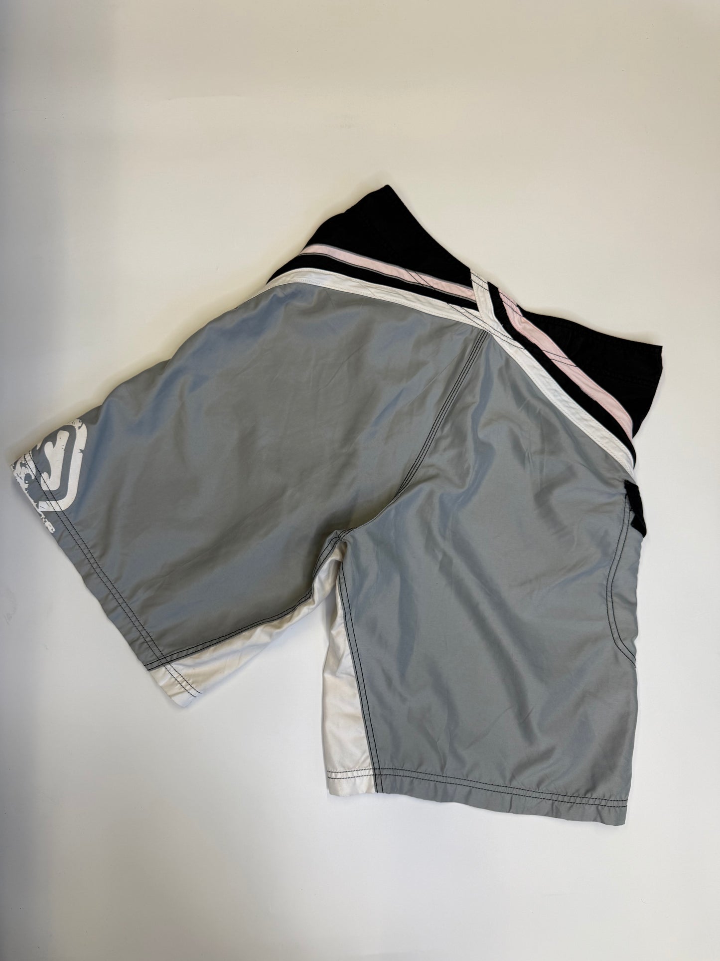 VINTAGE BILLA BONG SHORTS (L)