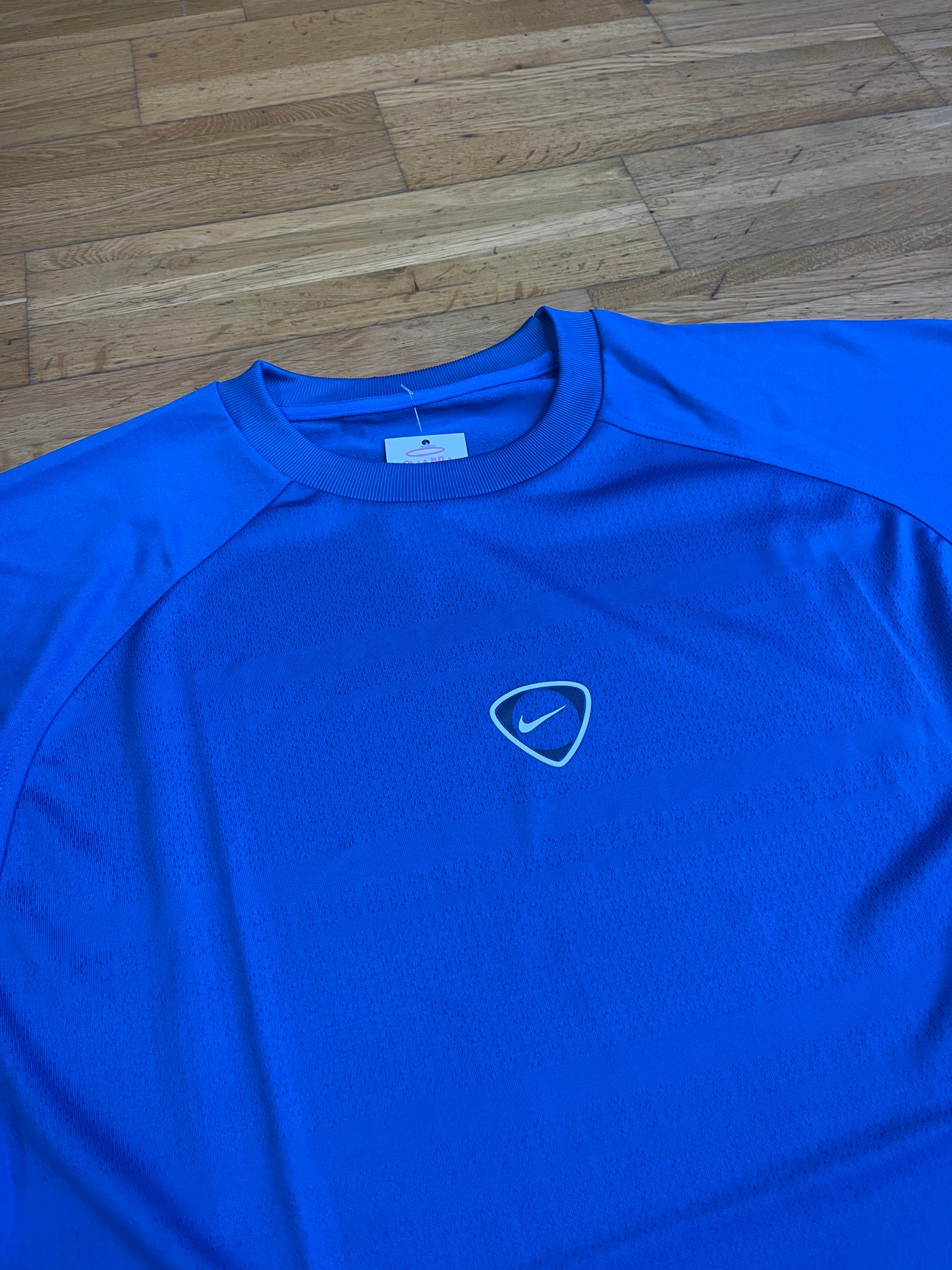 NIKE 2000s T-SHIRT WITH TAG (M)