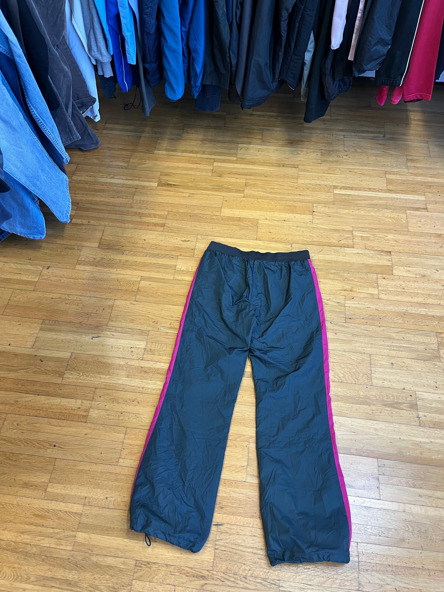 NIKE TRACKPANTS 2000s (w. S-M)