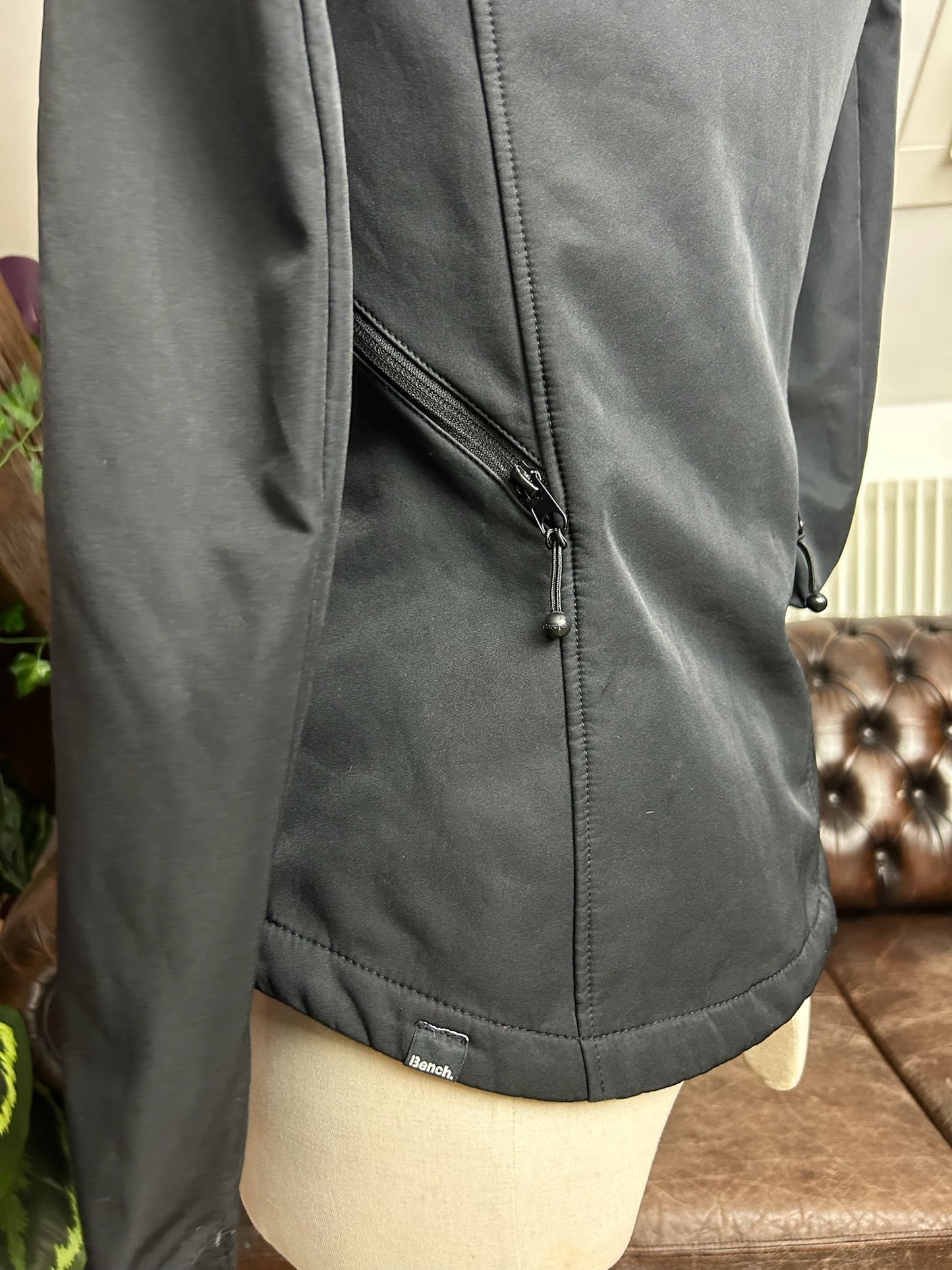 BENCH SOFTSHELL JACKET (XS)