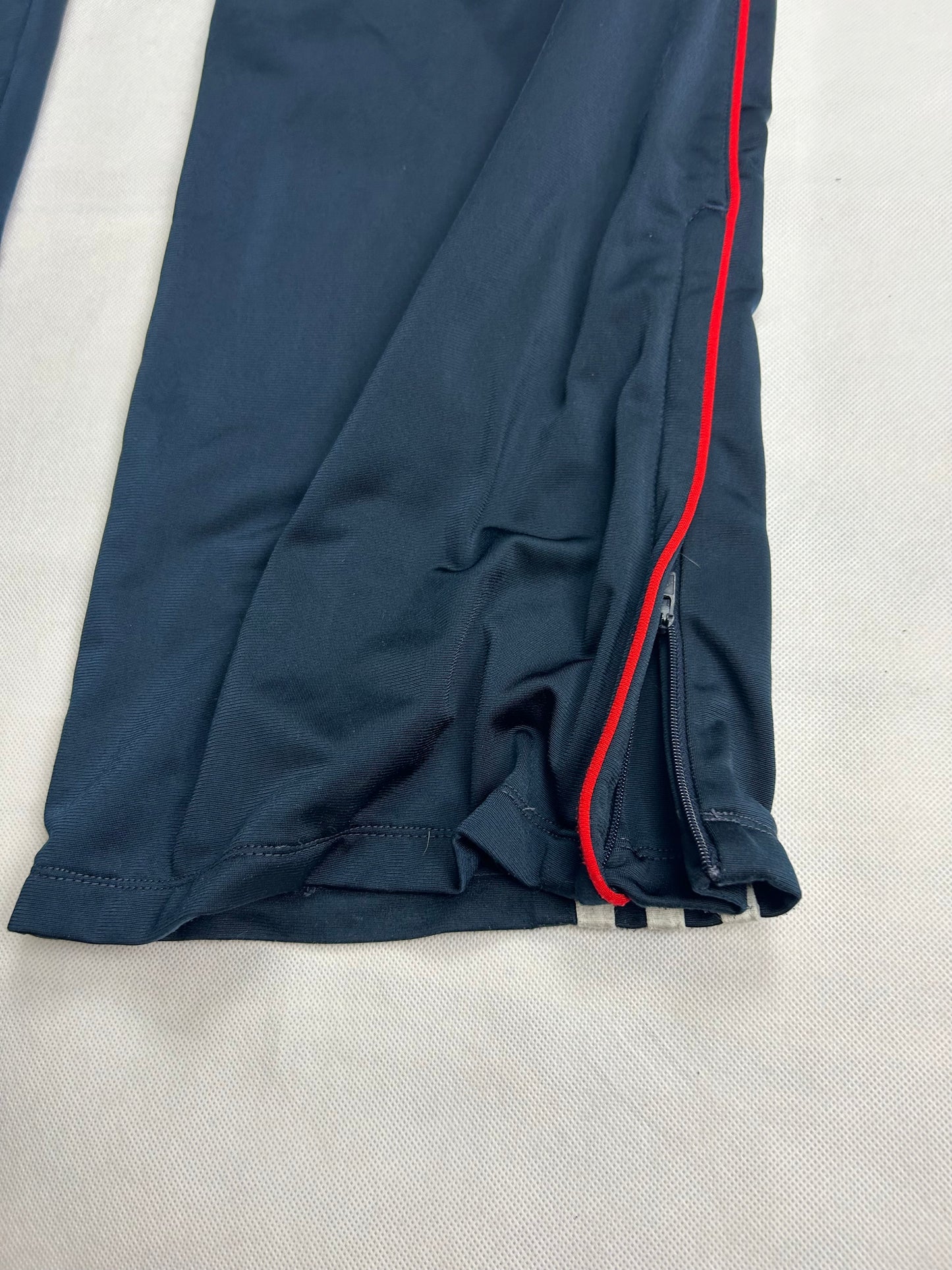 ADIDAS SWEAT PANTS (XL)