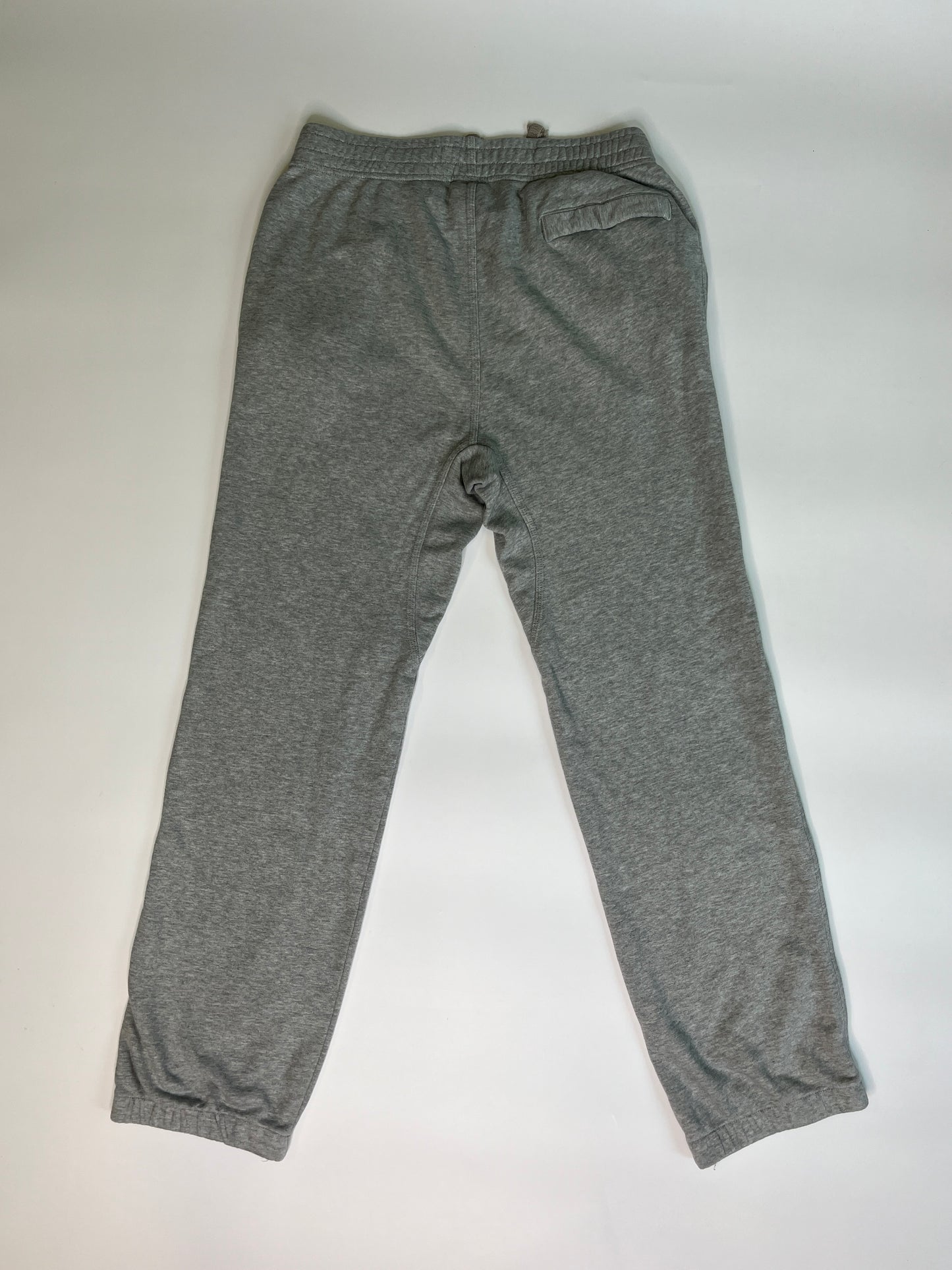 GREY NIKE JOGGER (L)