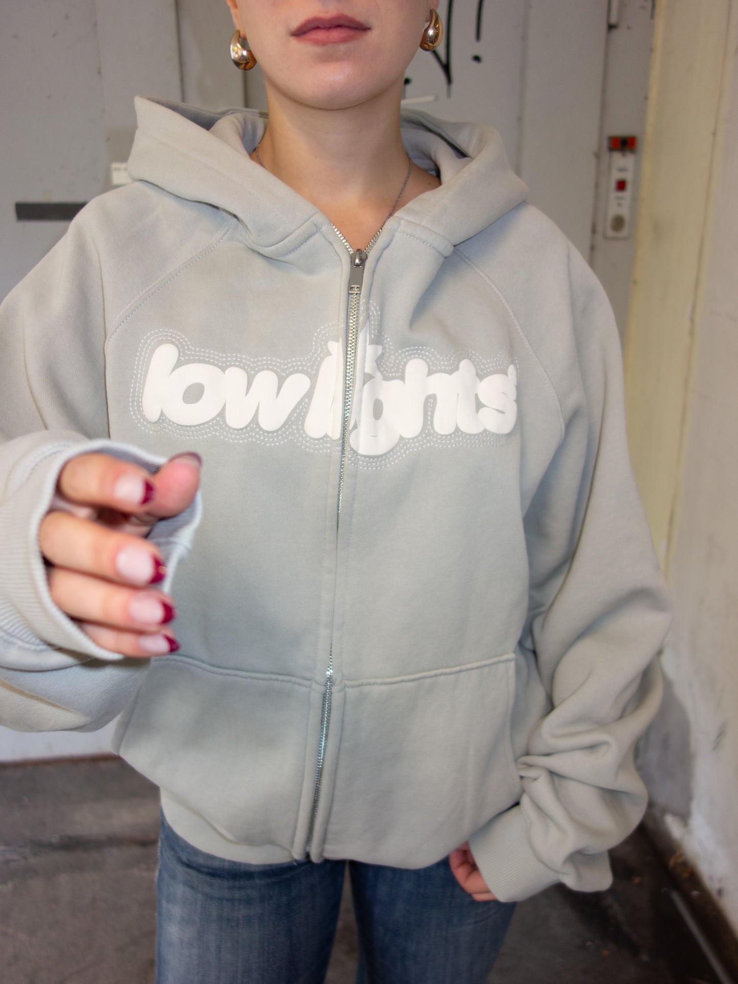 LOW LIGHTS ZIP UP HOODIE (M)