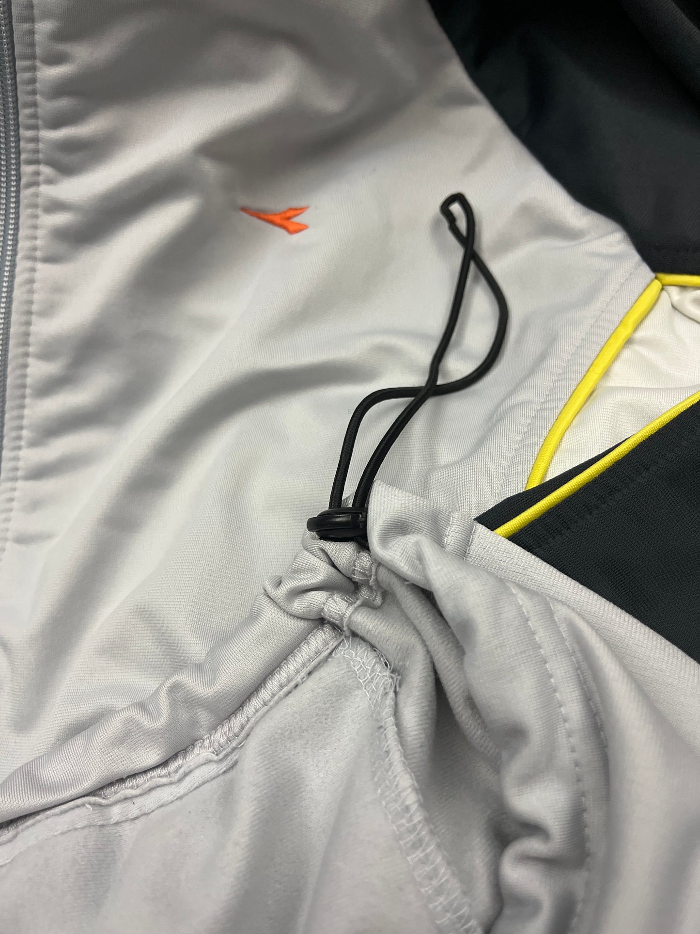 DIADORA ZIPPER (L-XL)