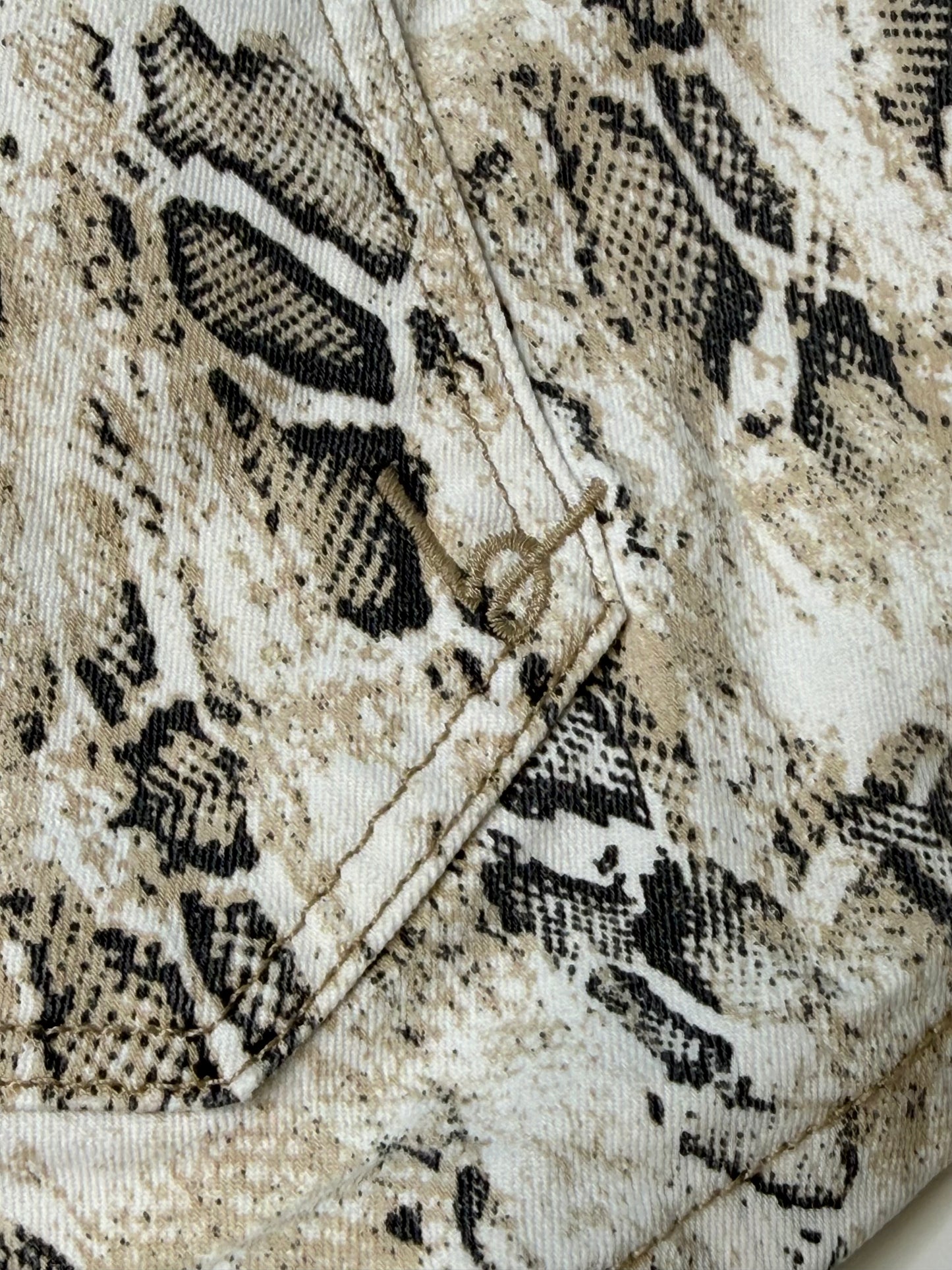BEBE VINTAGE SNAKESKIN PRINT DENIM SHORTS
