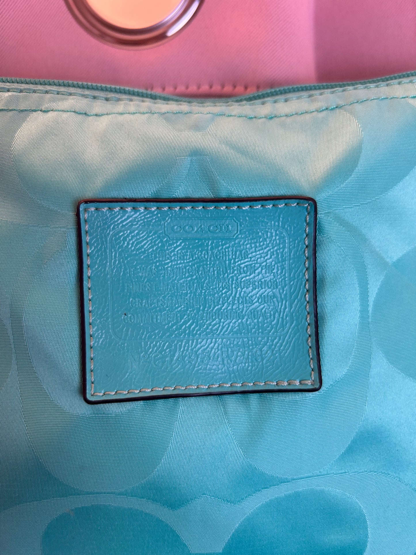 COACH TRAVEL/GYM BAG