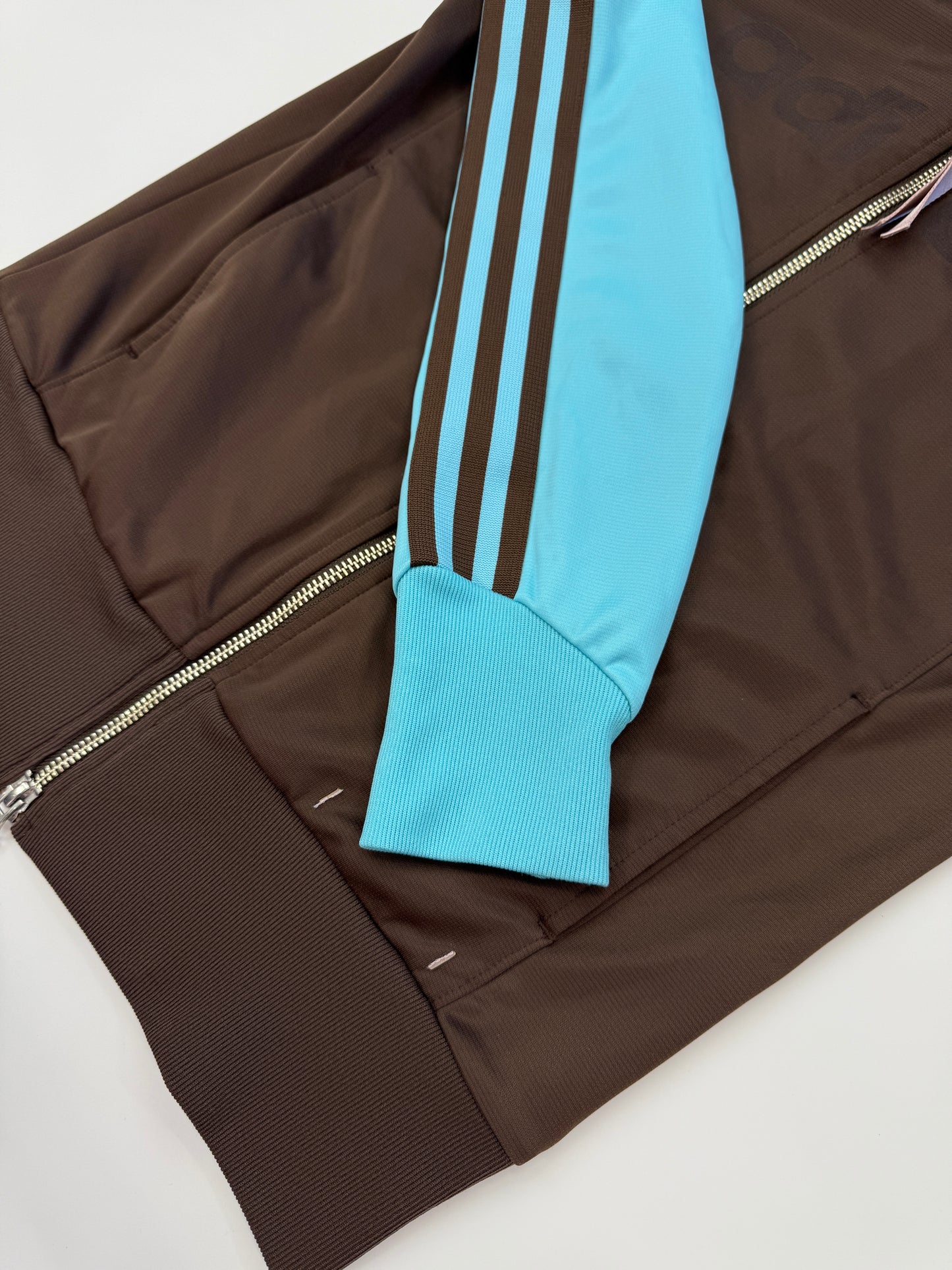 ADIDAS ZIPPER 2000s BLACK/BLUE (M)