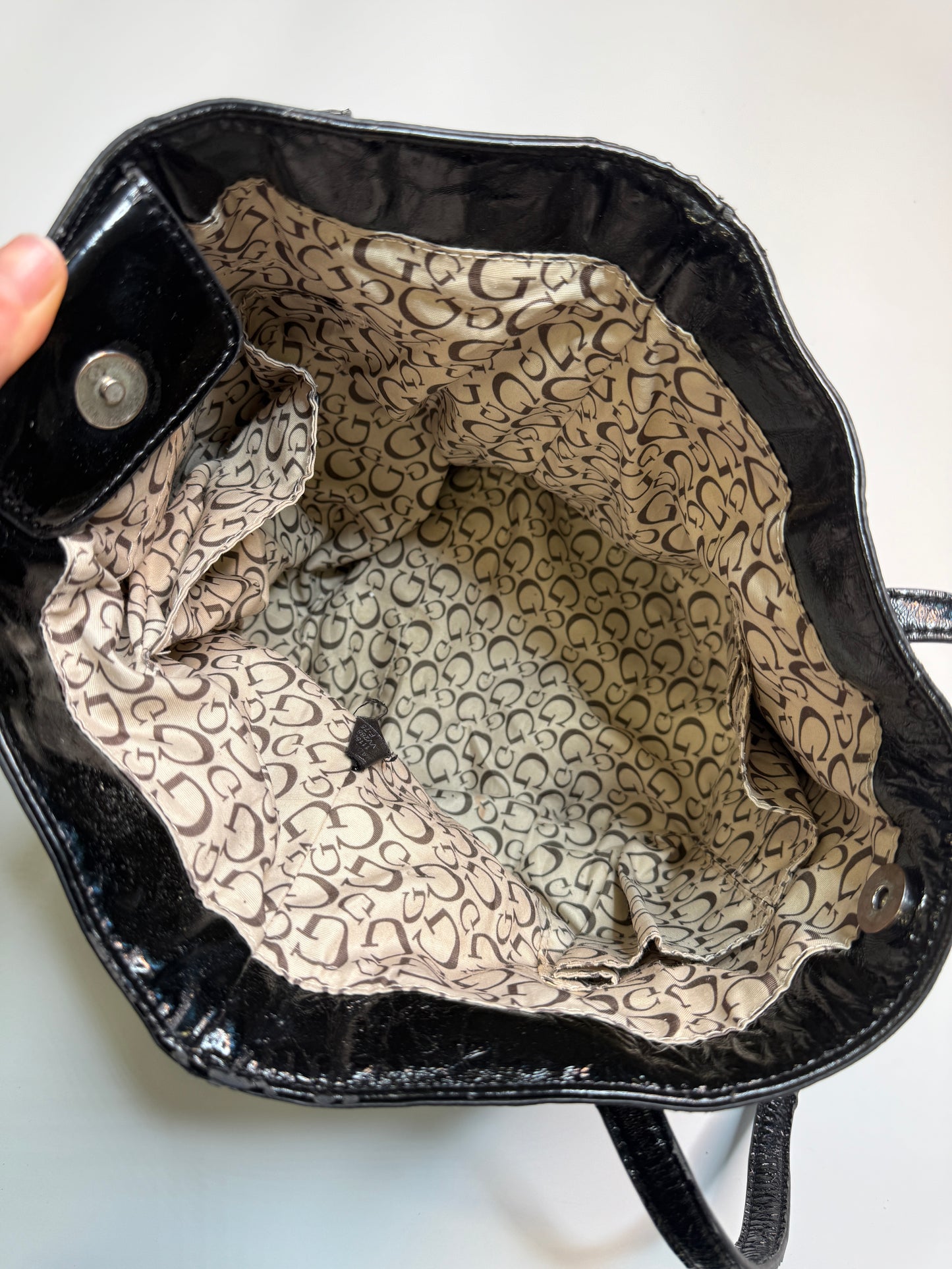 GUESS PURSE