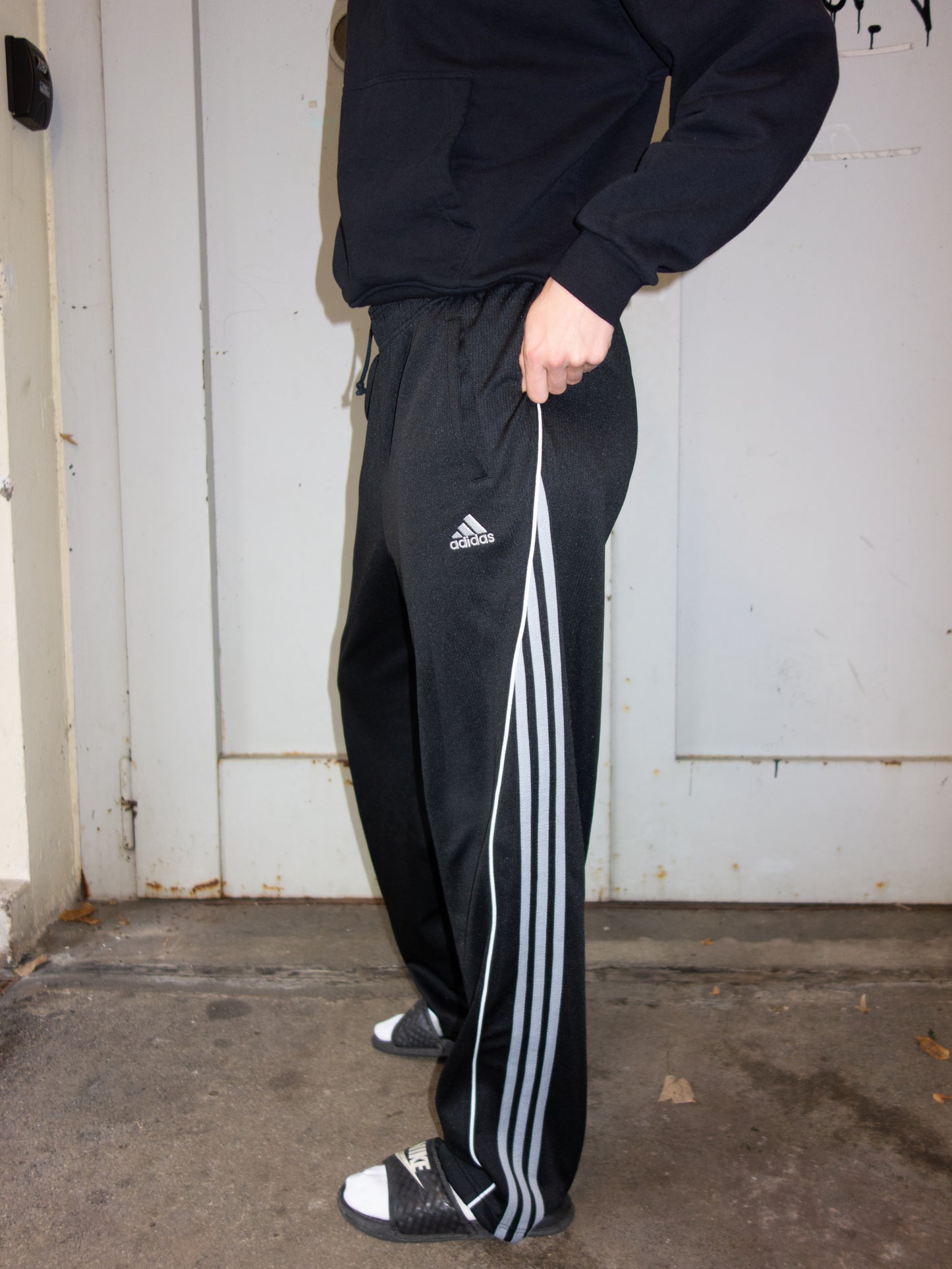 ADIDAS TRACK PANTS 2000s (L)