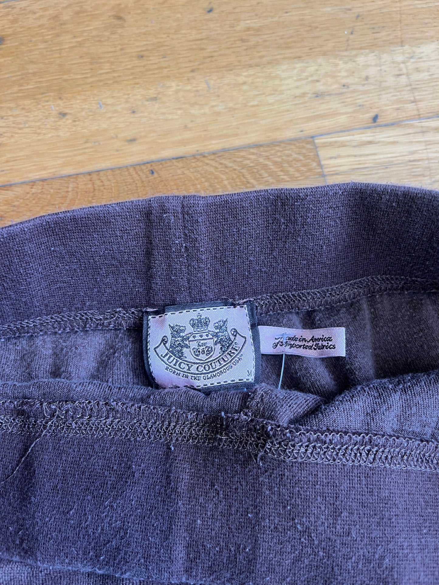 JUICY COUTURE PANTS (M-L)