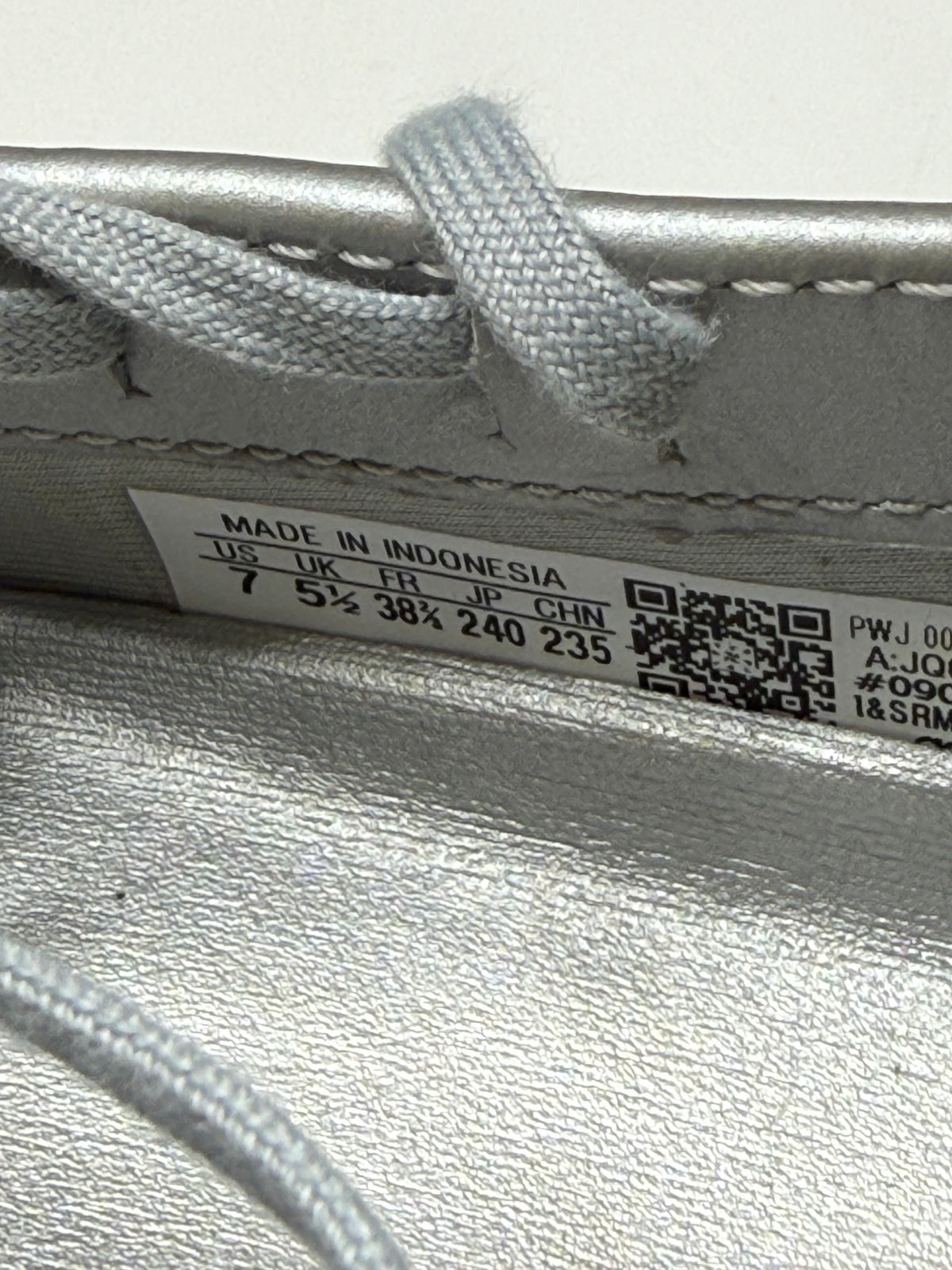 ADIDAS LACE-UP LEATHER FLATS (WHITE)