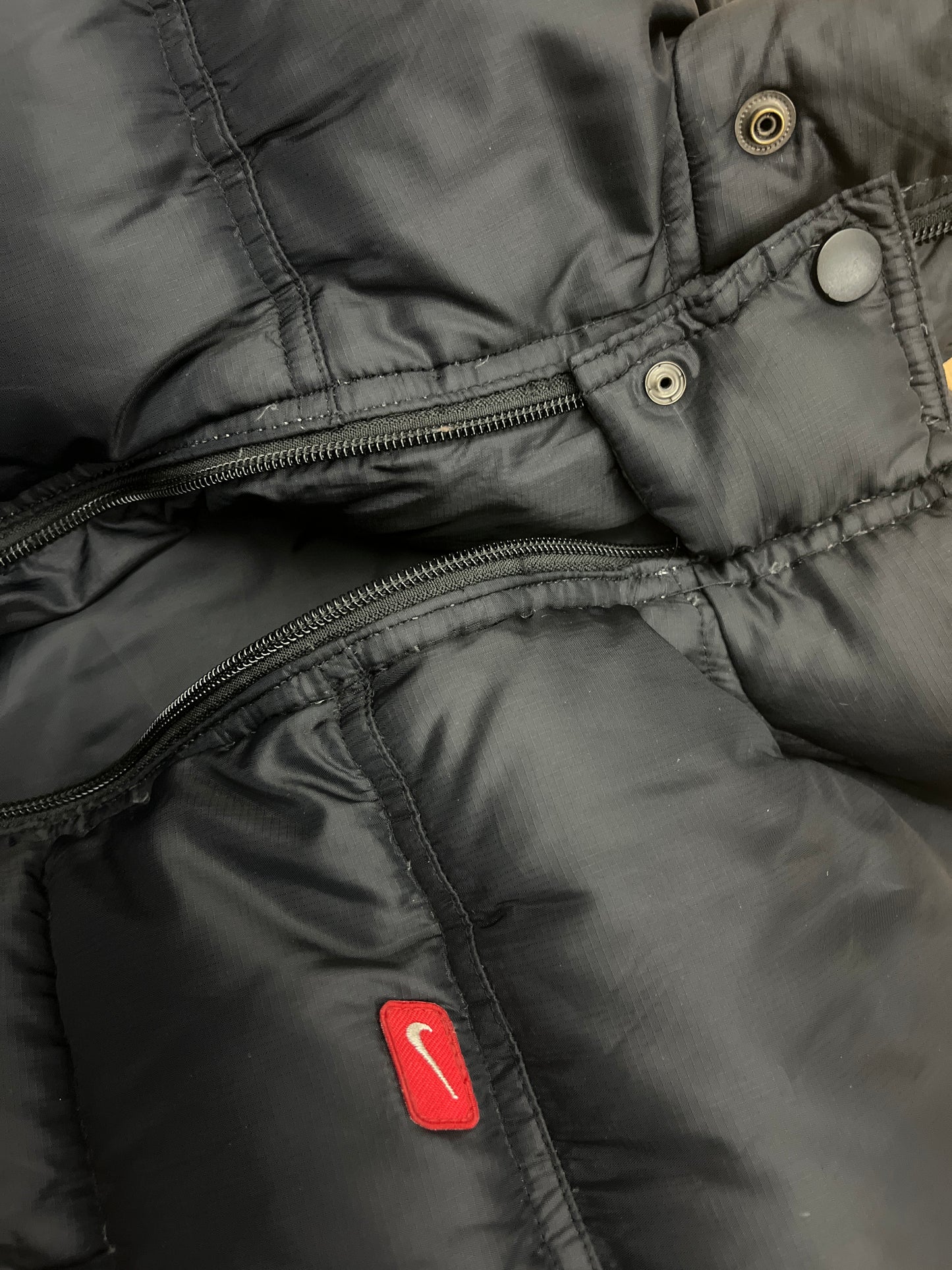 NIKE PUFFER JACKET 2000s (m. M)